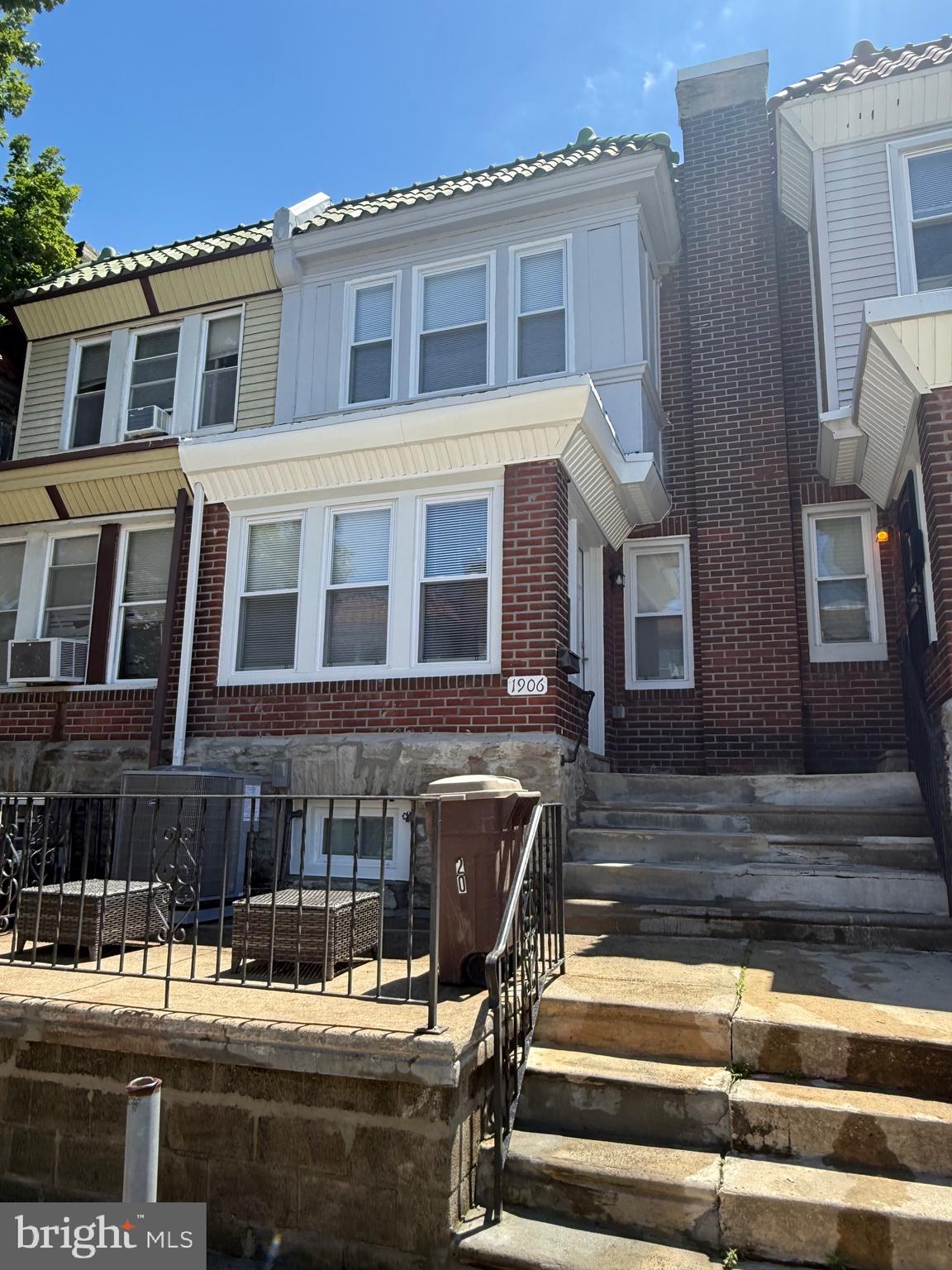 WEST OAK LANE - Residential