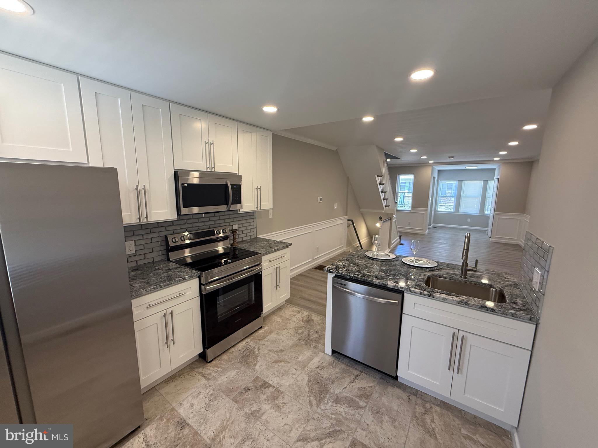 WEST OAK LANE - Residential