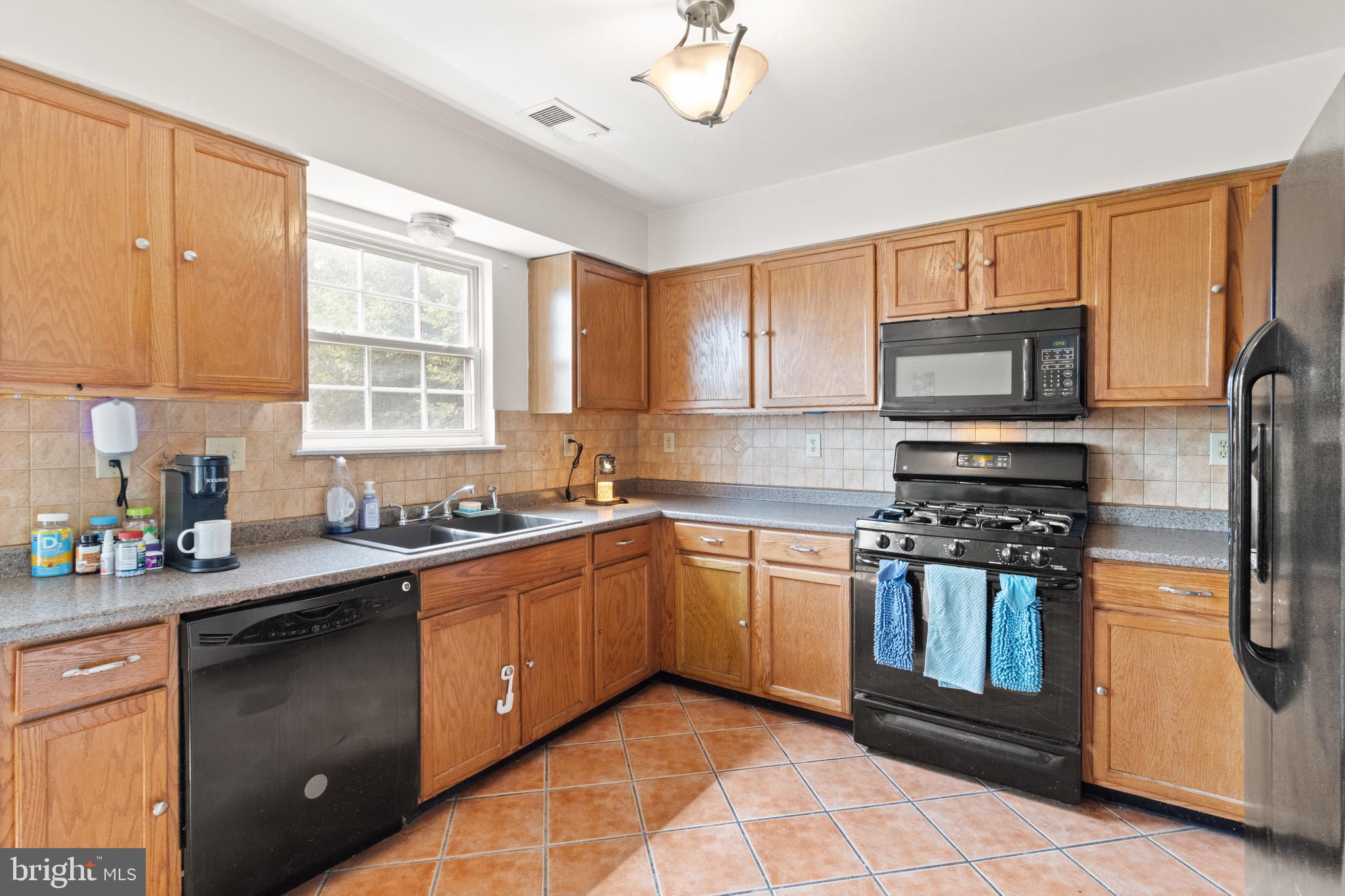 ROSECROFT TERRACE II - Residential