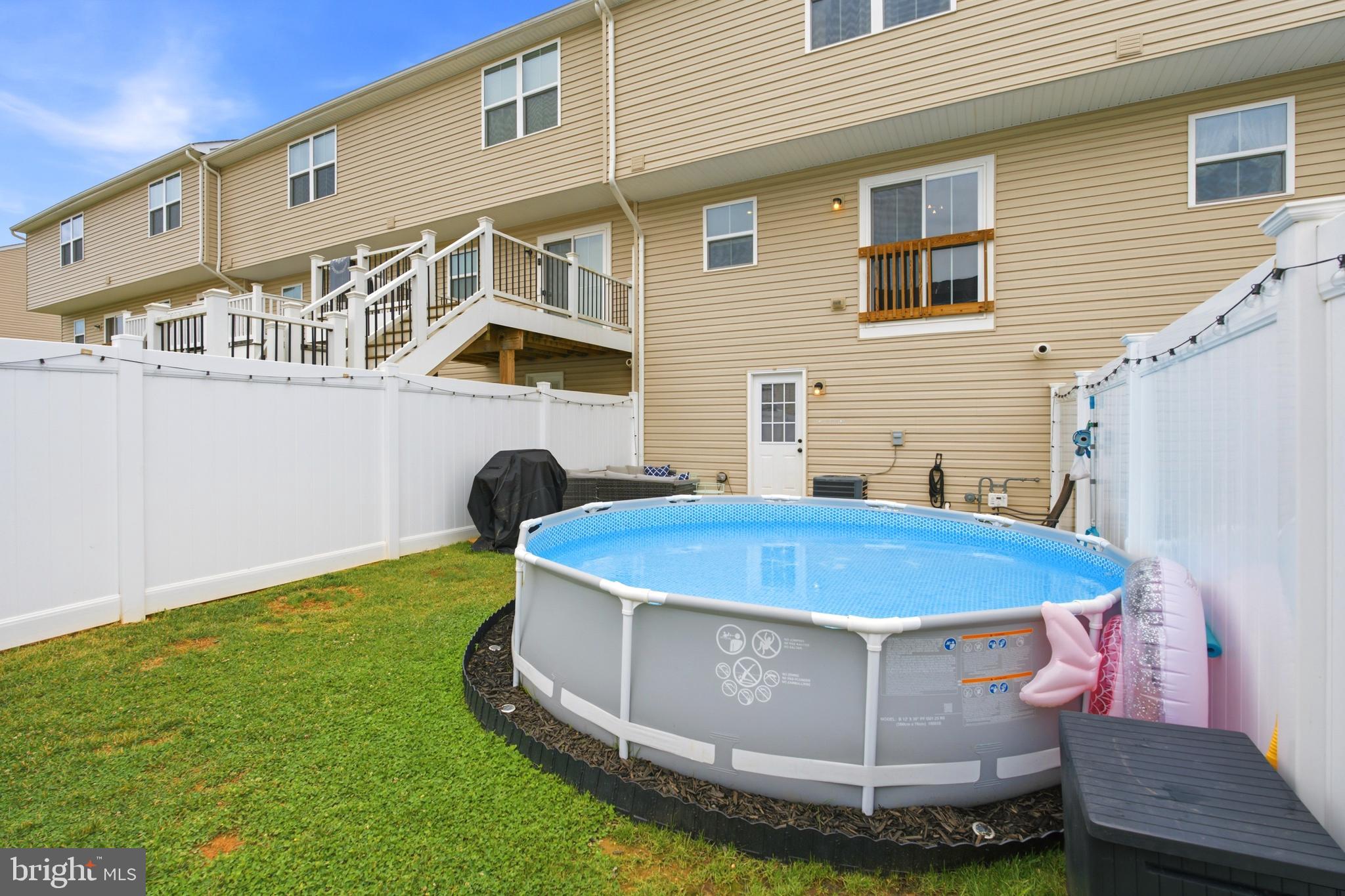 THE LAKES AT MARTINSBURG - Residential