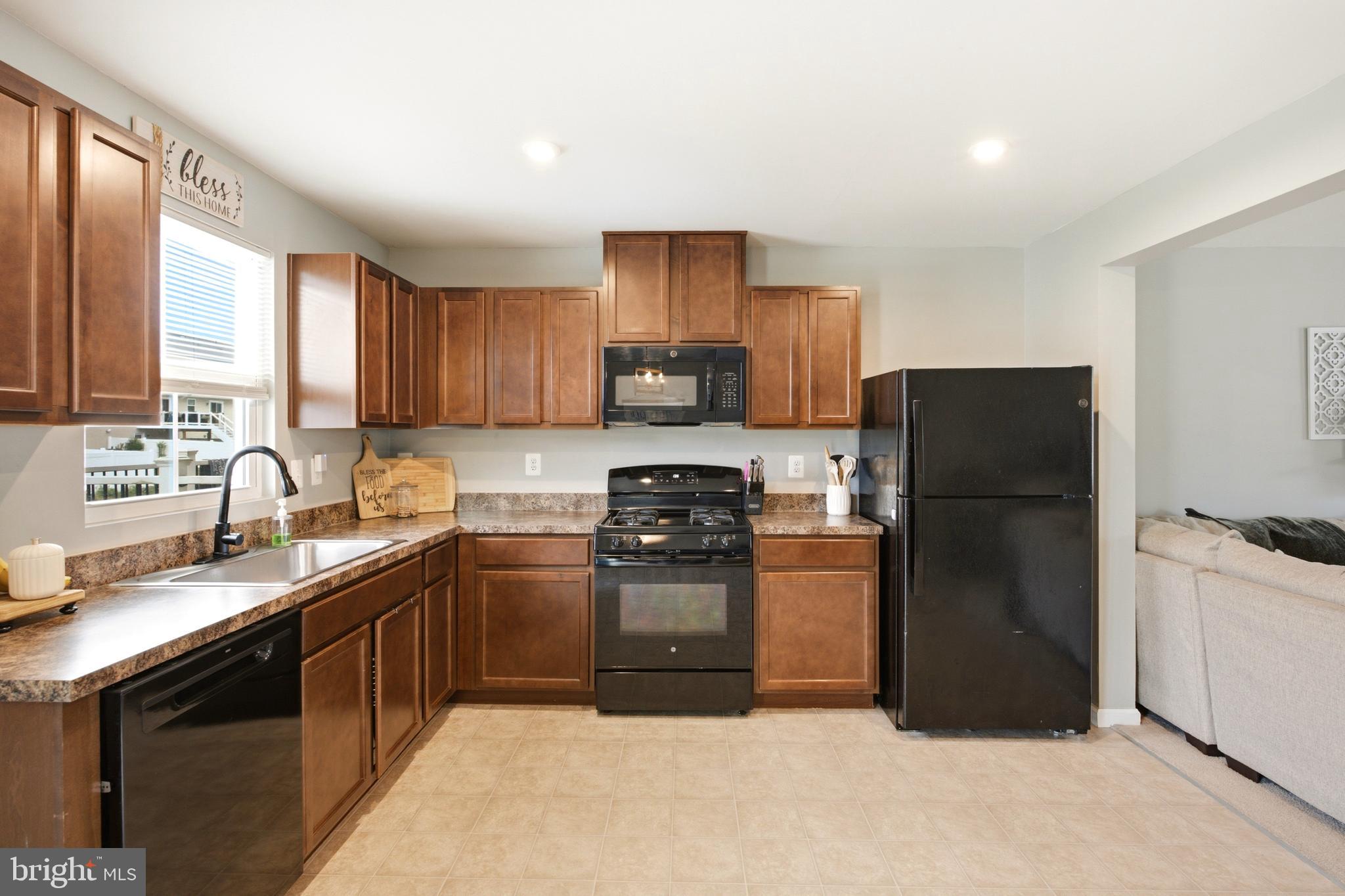 THE LAKES AT MARTINSBURG - Residential