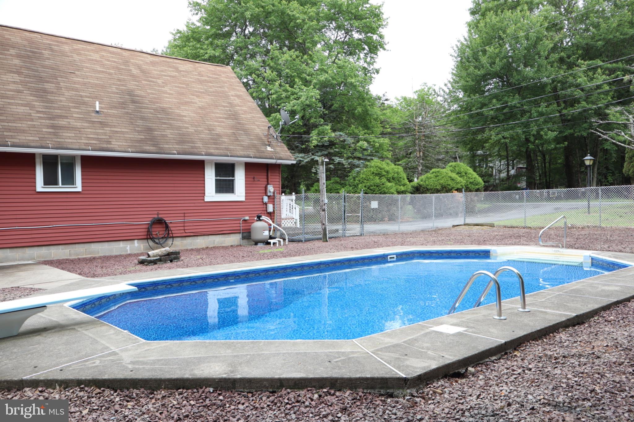 MOUNT POCOHANTAS - Residential