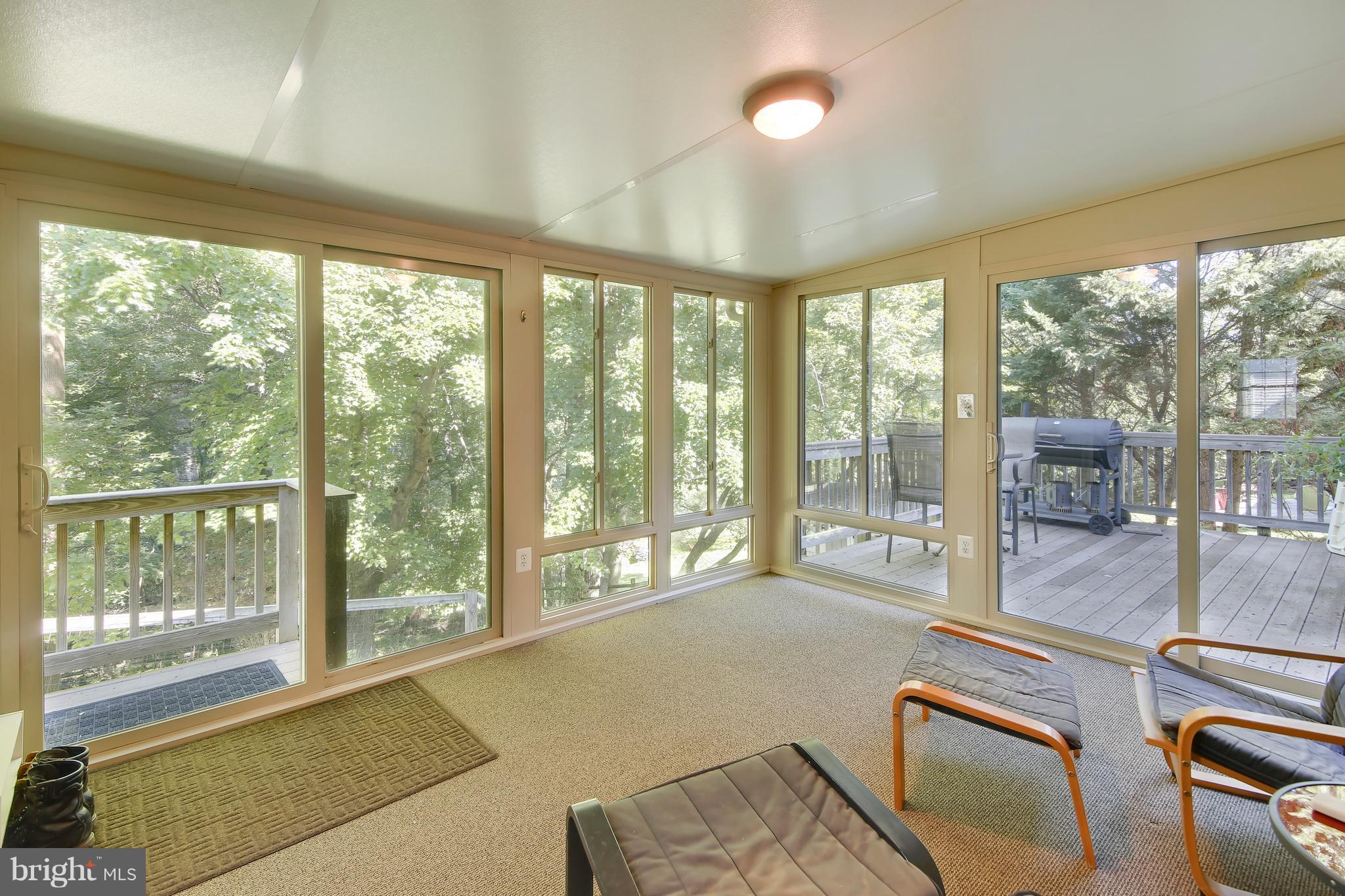 MID COUNTY VIEW - Residential