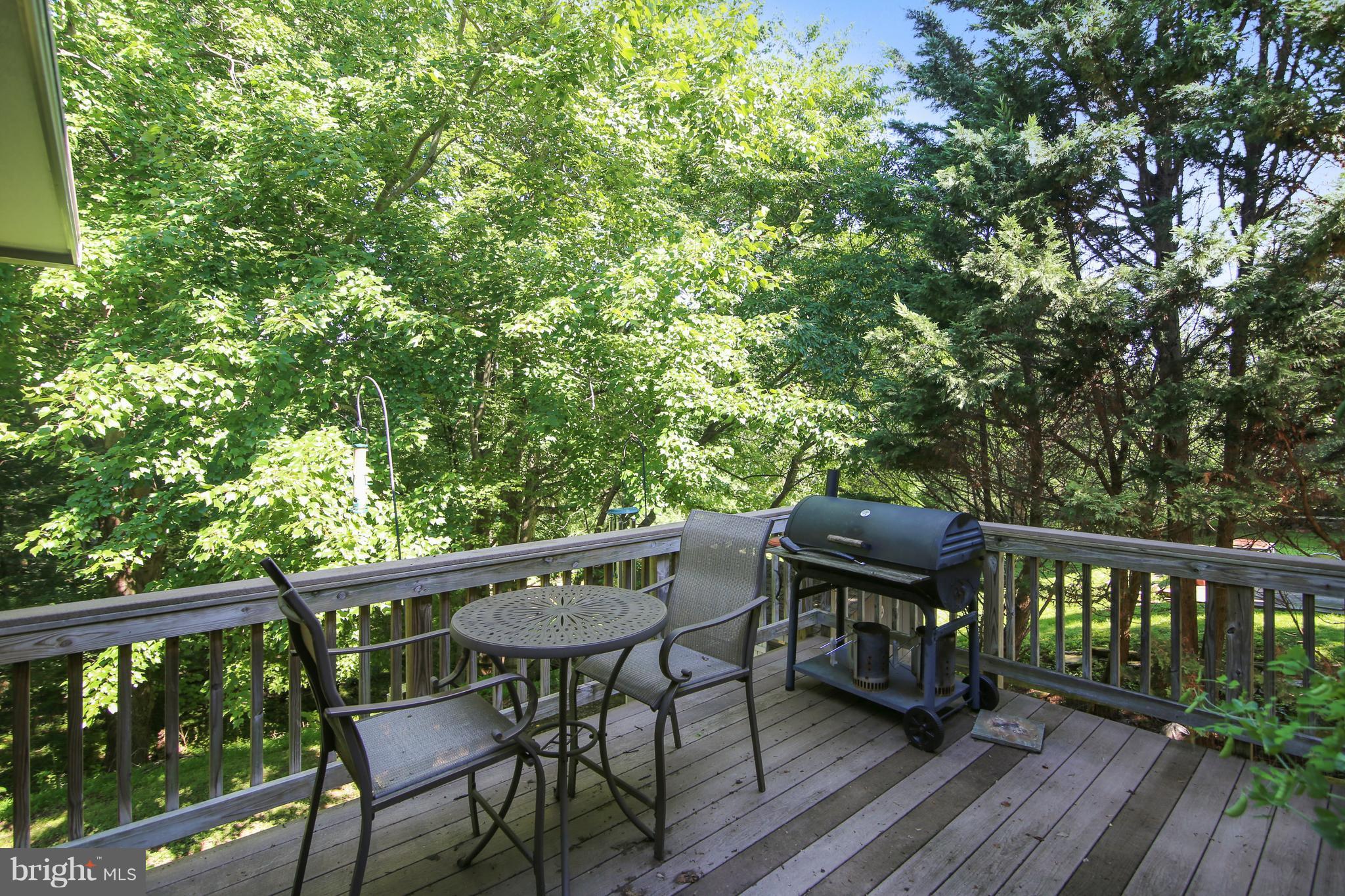 MID COUNTY VIEW - Residential