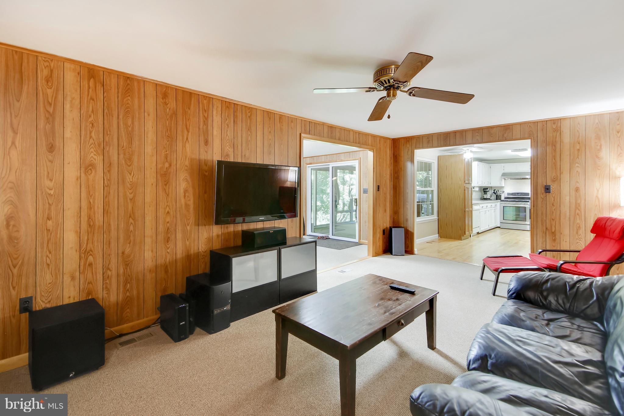 MID COUNTY VIEW - Residential