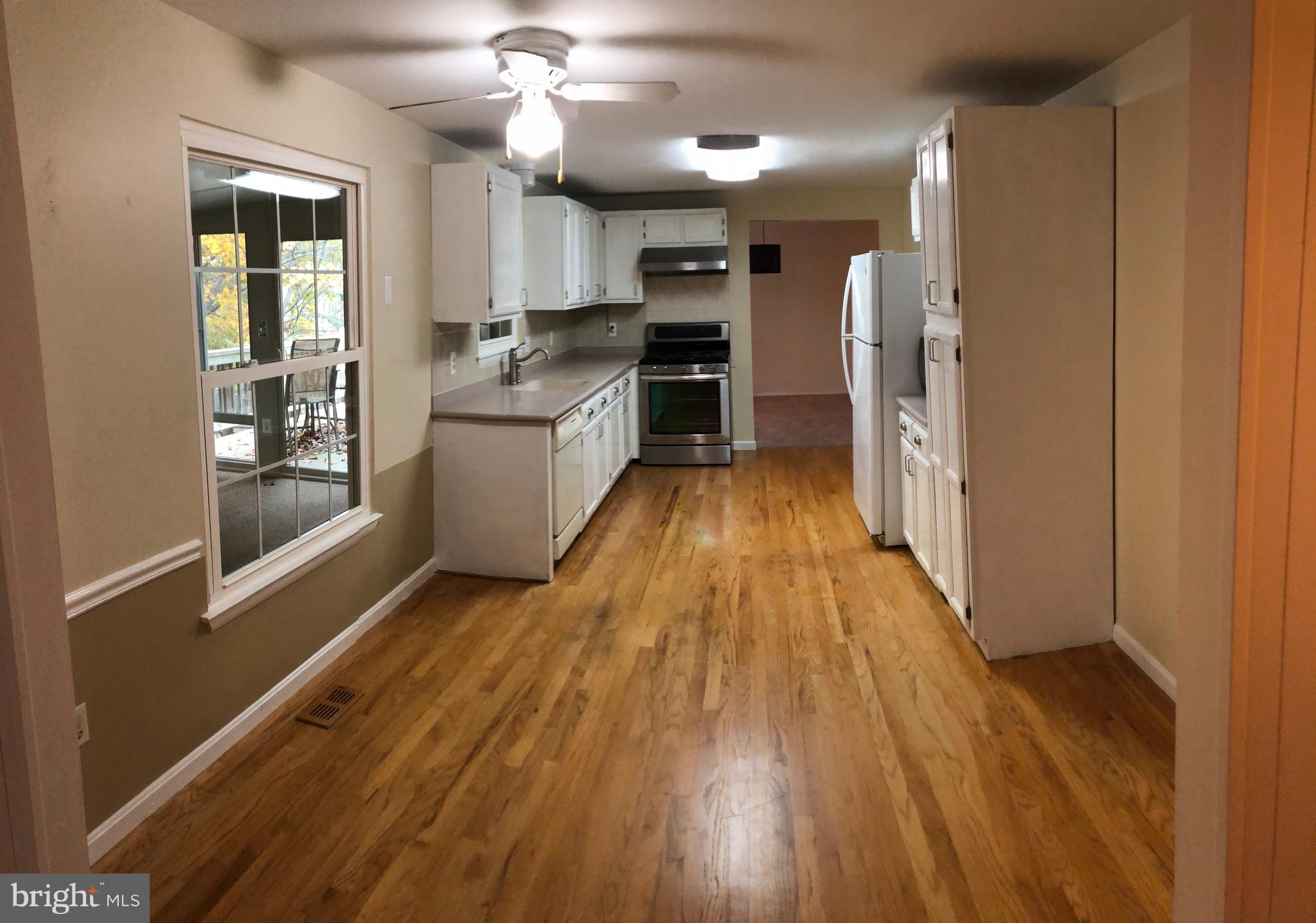 MID COUNTY VIEW - Residential