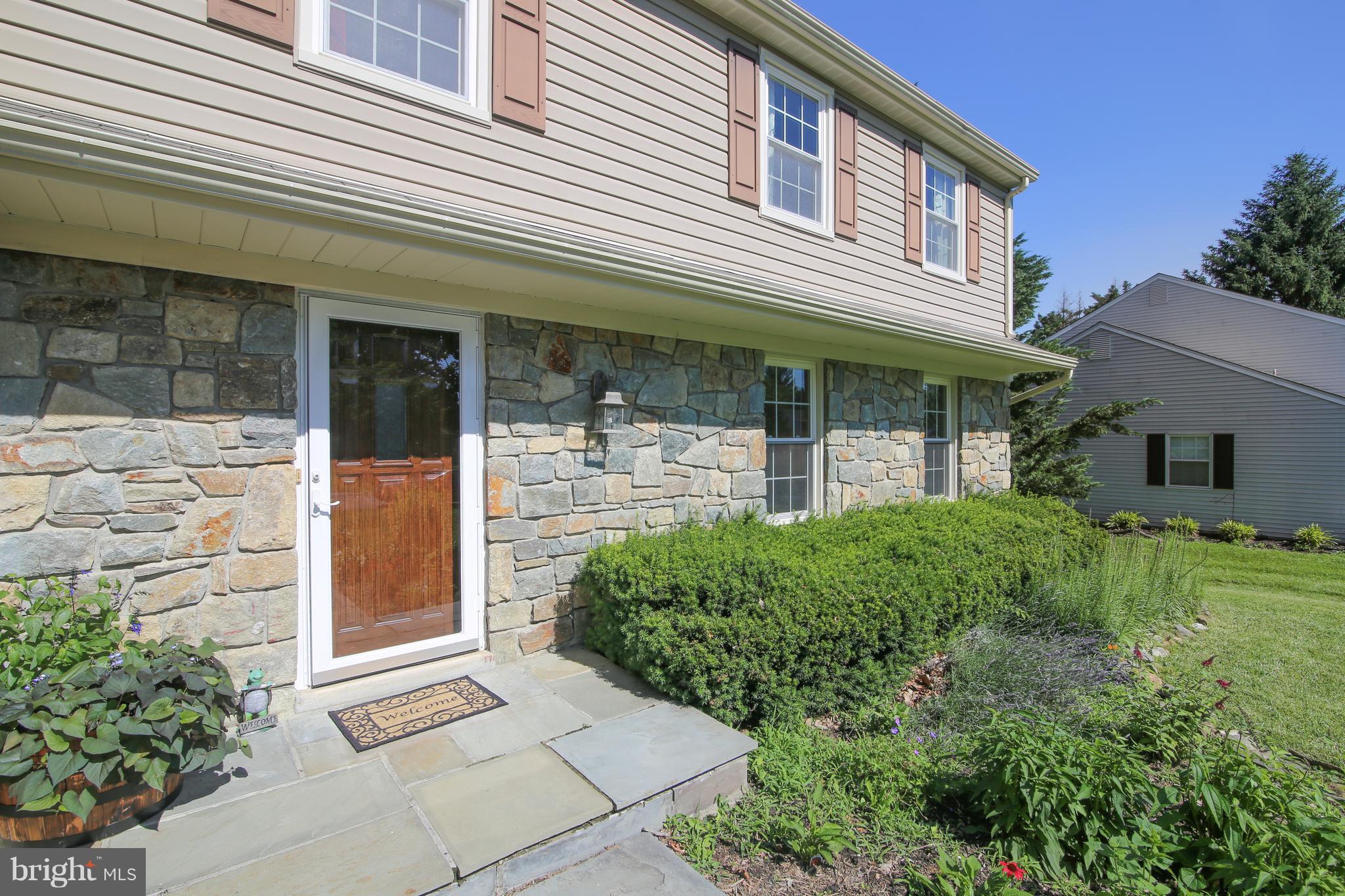 MID COUNTY VIEW - Residential