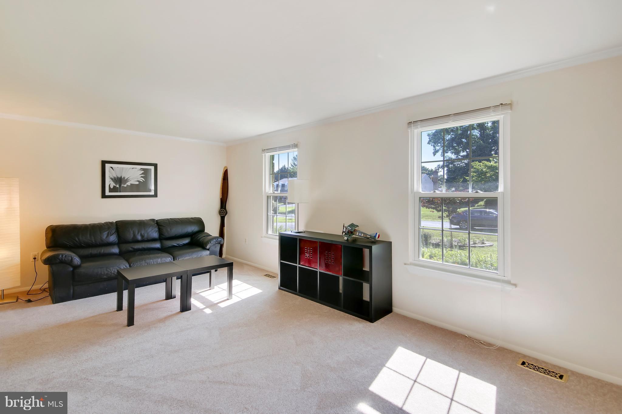 MID COUNTY VIEW - Residential