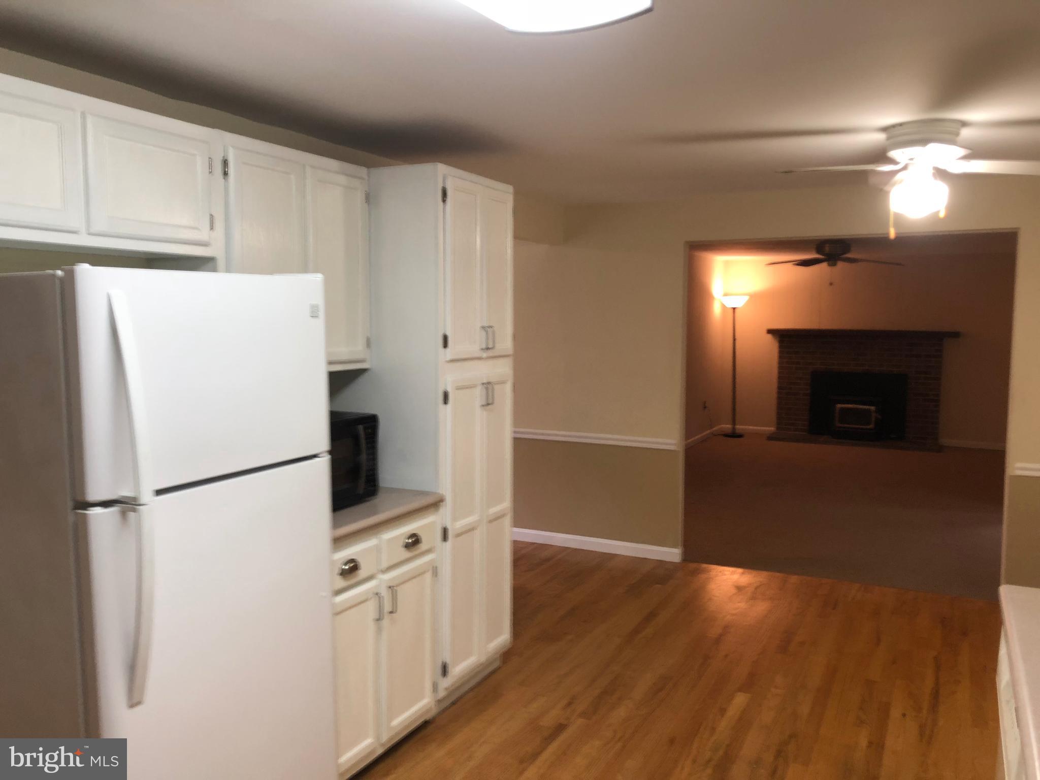 MID COUNTY VIEW - Residential
