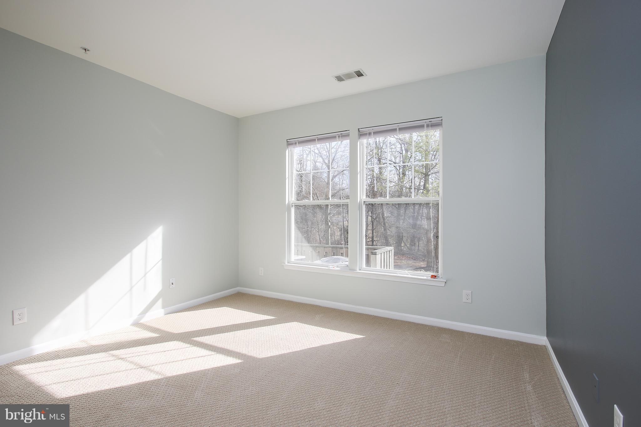 RUSSETT - Residential