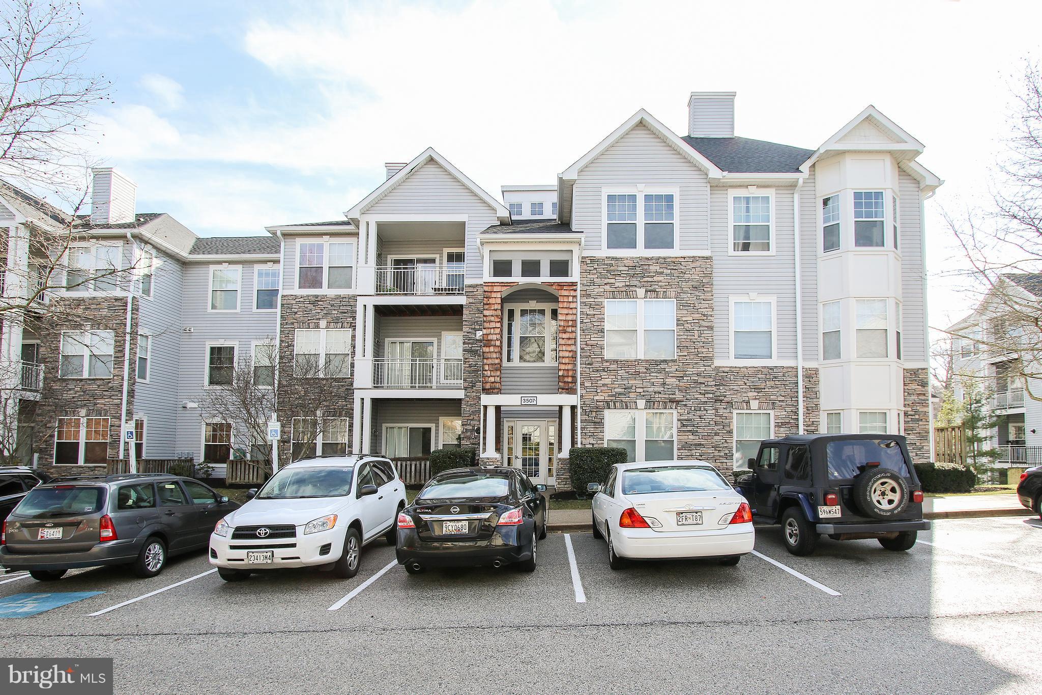 RUSSETT - Residential
