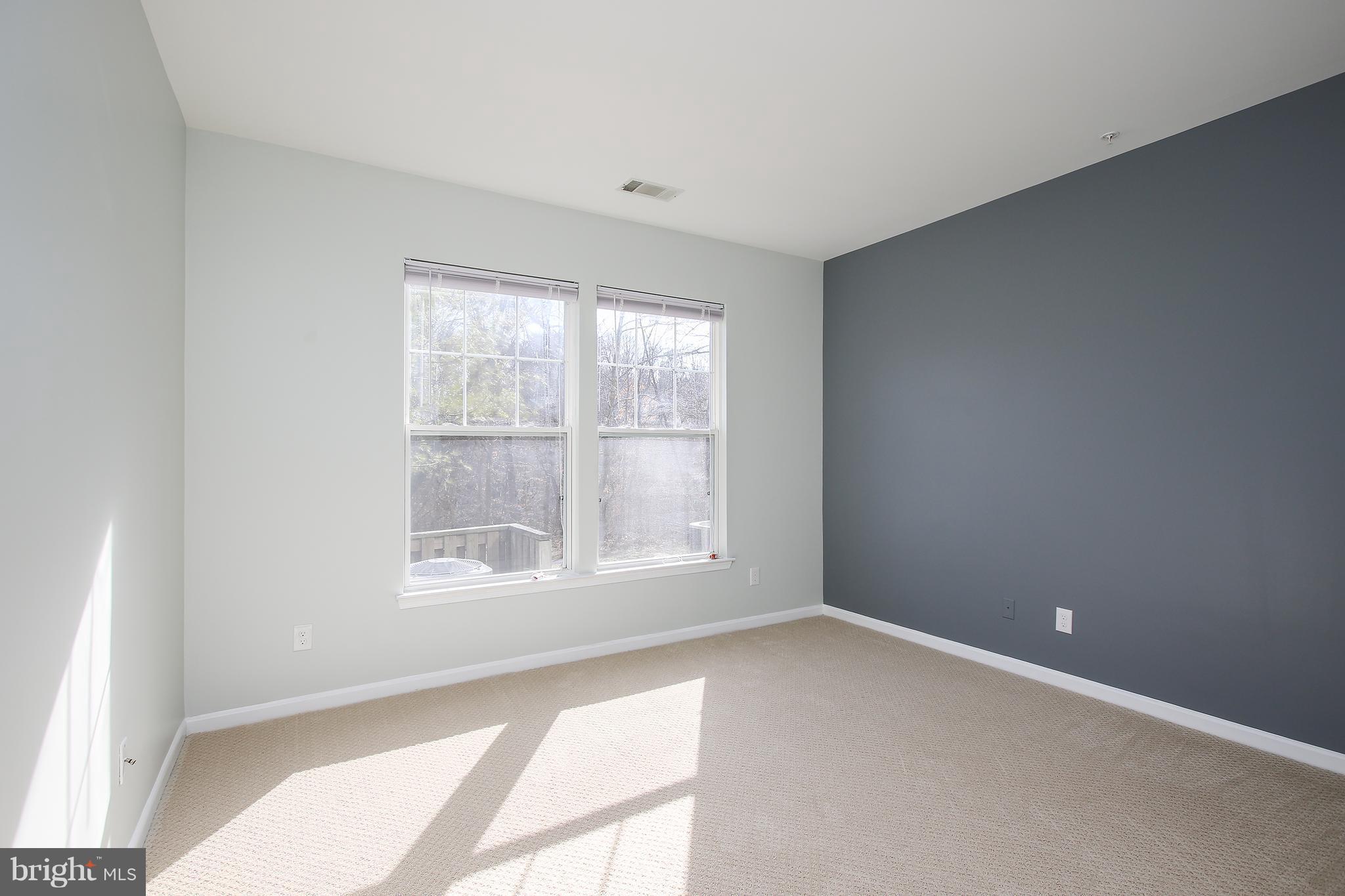 RUSSETT - Residential
