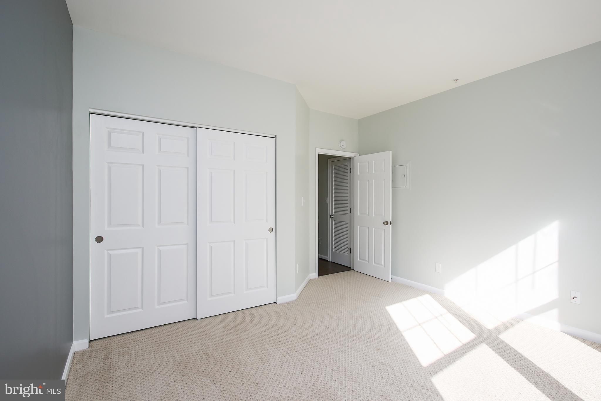 RUSSETT - Residential