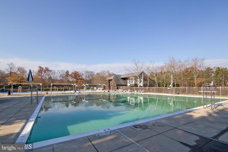 RUSSETT - Residential