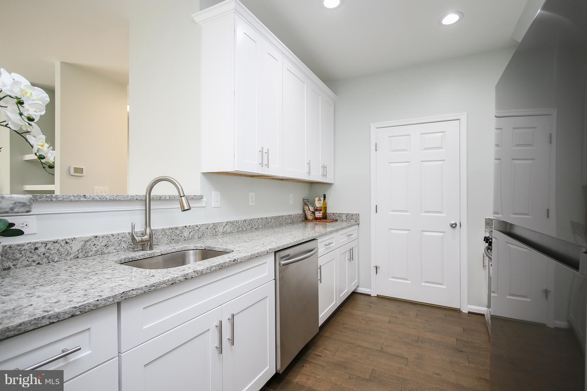 RUSSETT - Residential