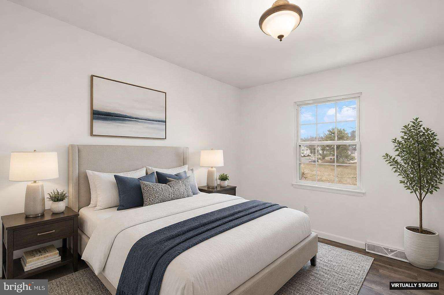 THE HUNTSMAN CONDOMINIUM - Residential
