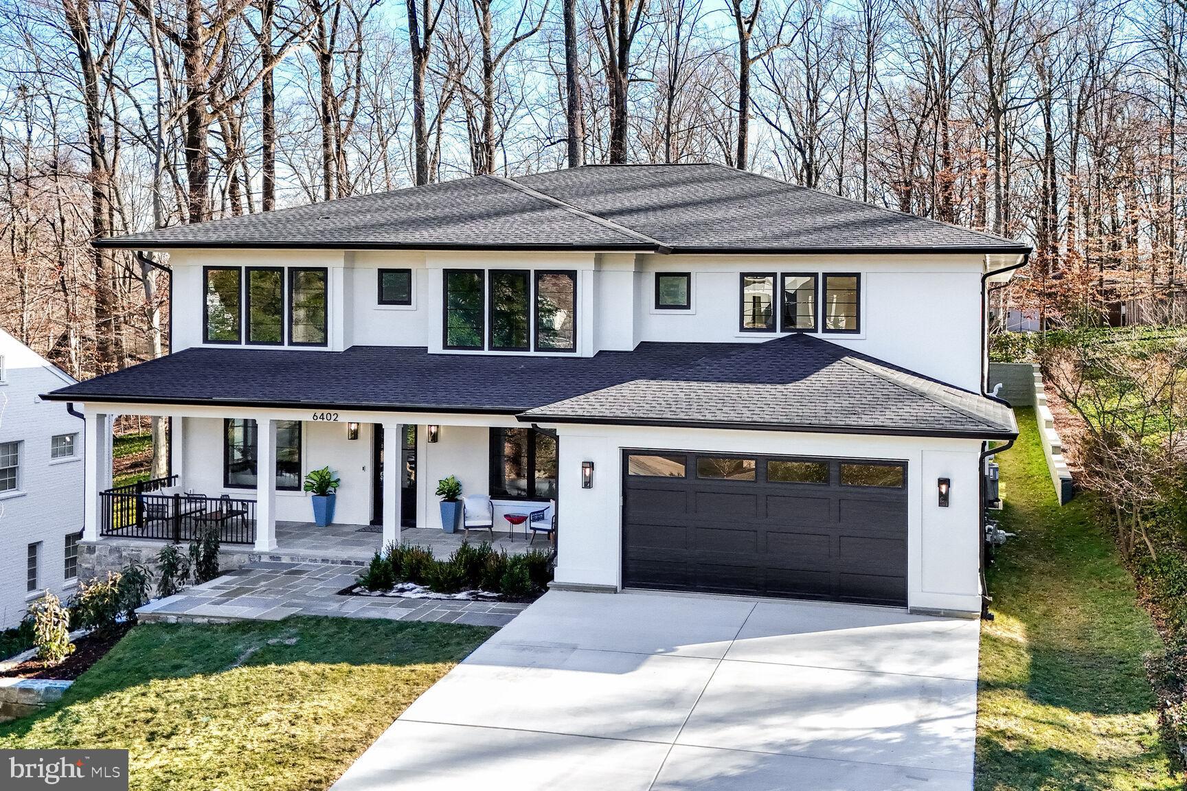 COUNTRY CLUB VILLAGE - Residential