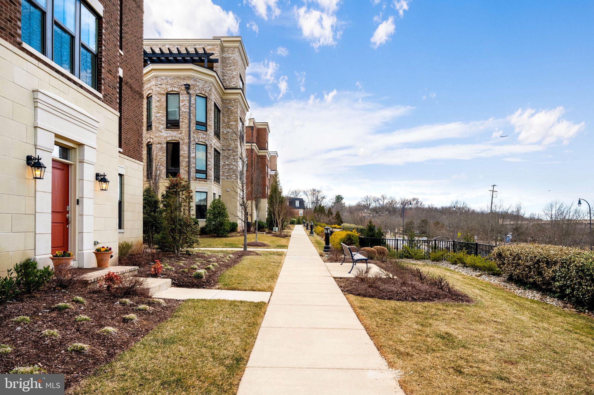 POTOMAC OVERLOOK - Residential