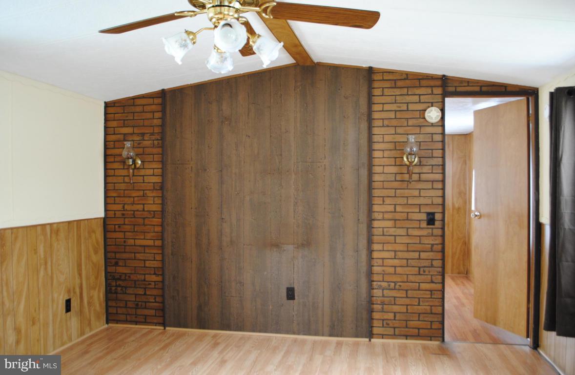 CONESTOGA MANOR - Residential