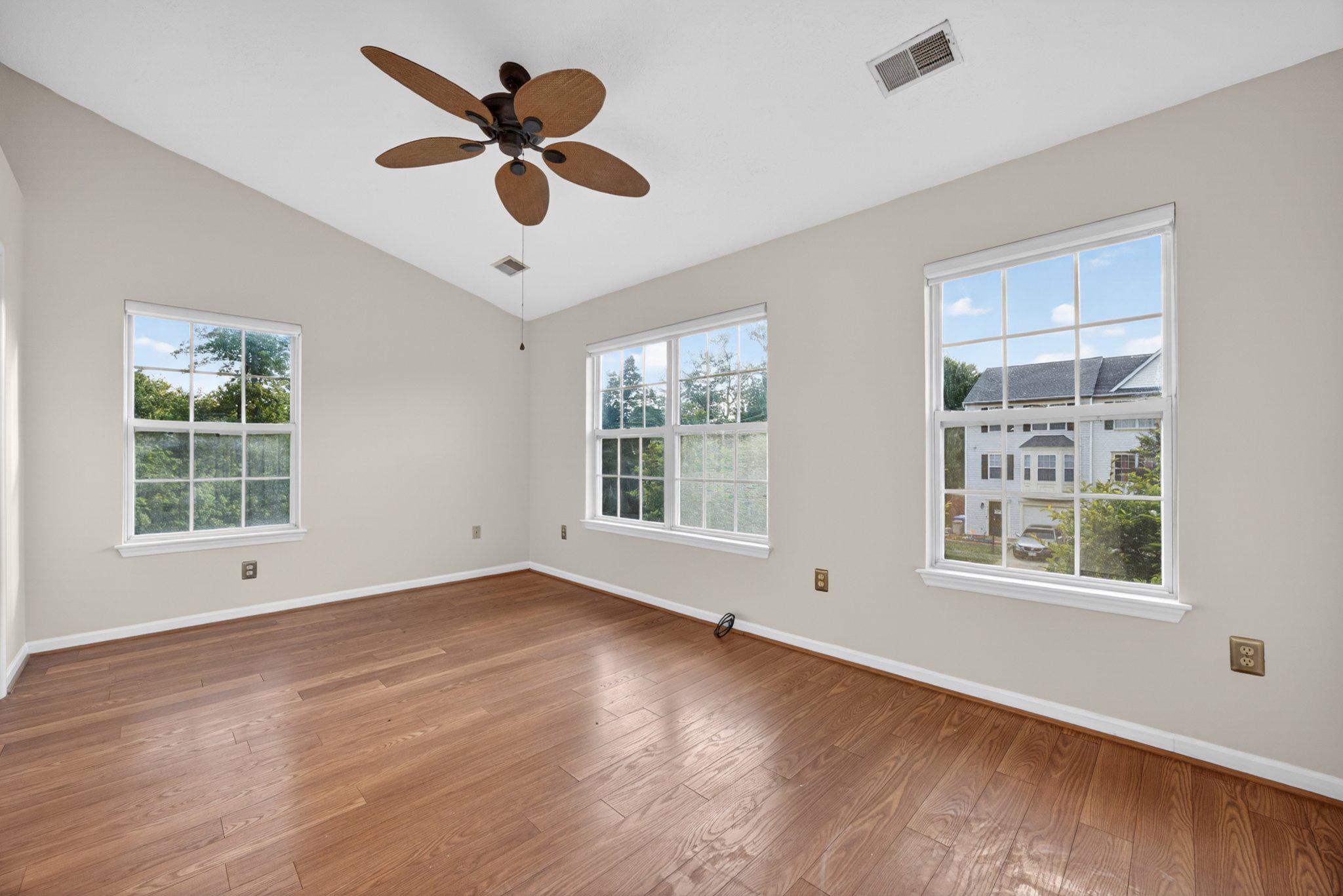 SOUTH HAMPTON SUB - Residential