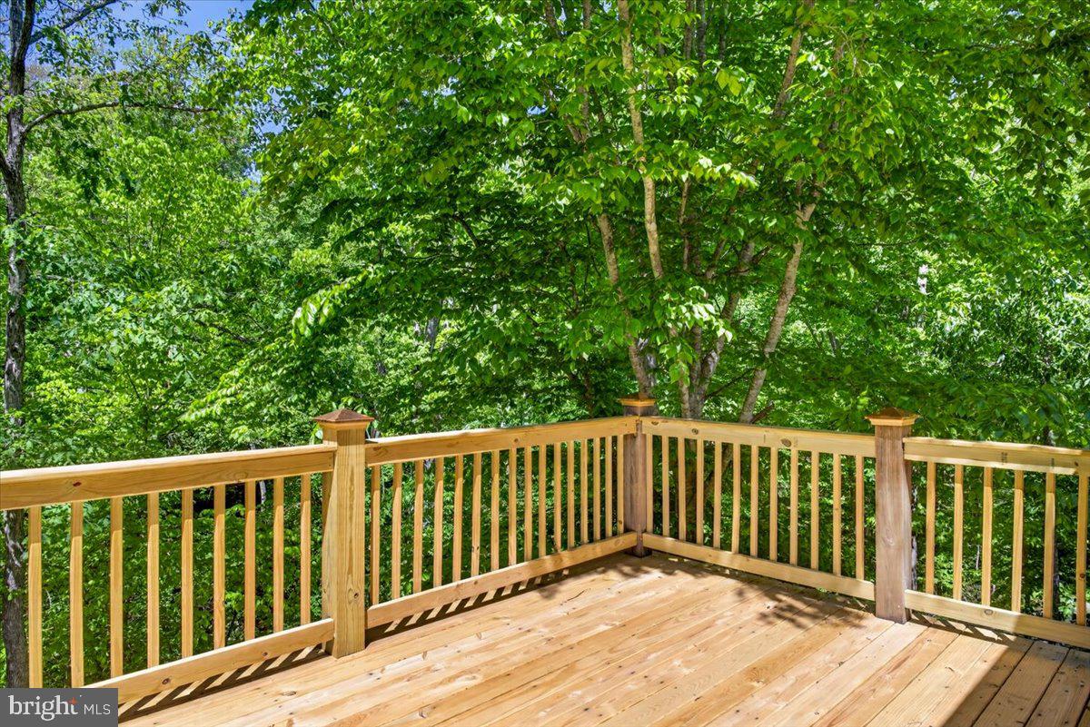 LAKE MONTICELLO - Residential