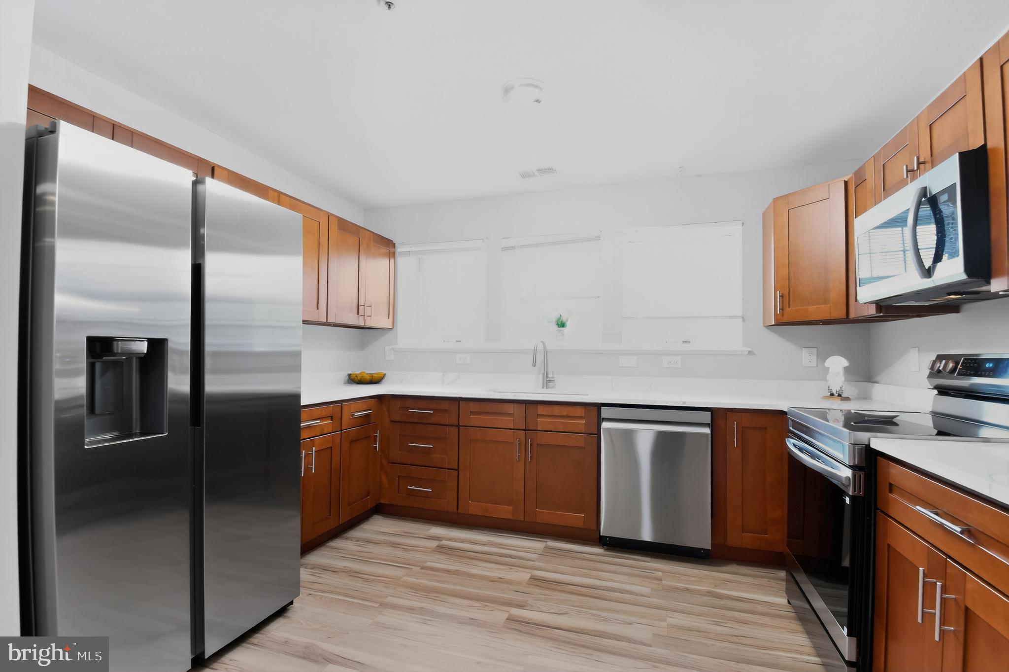 APPLEGATE CONDO - Residential