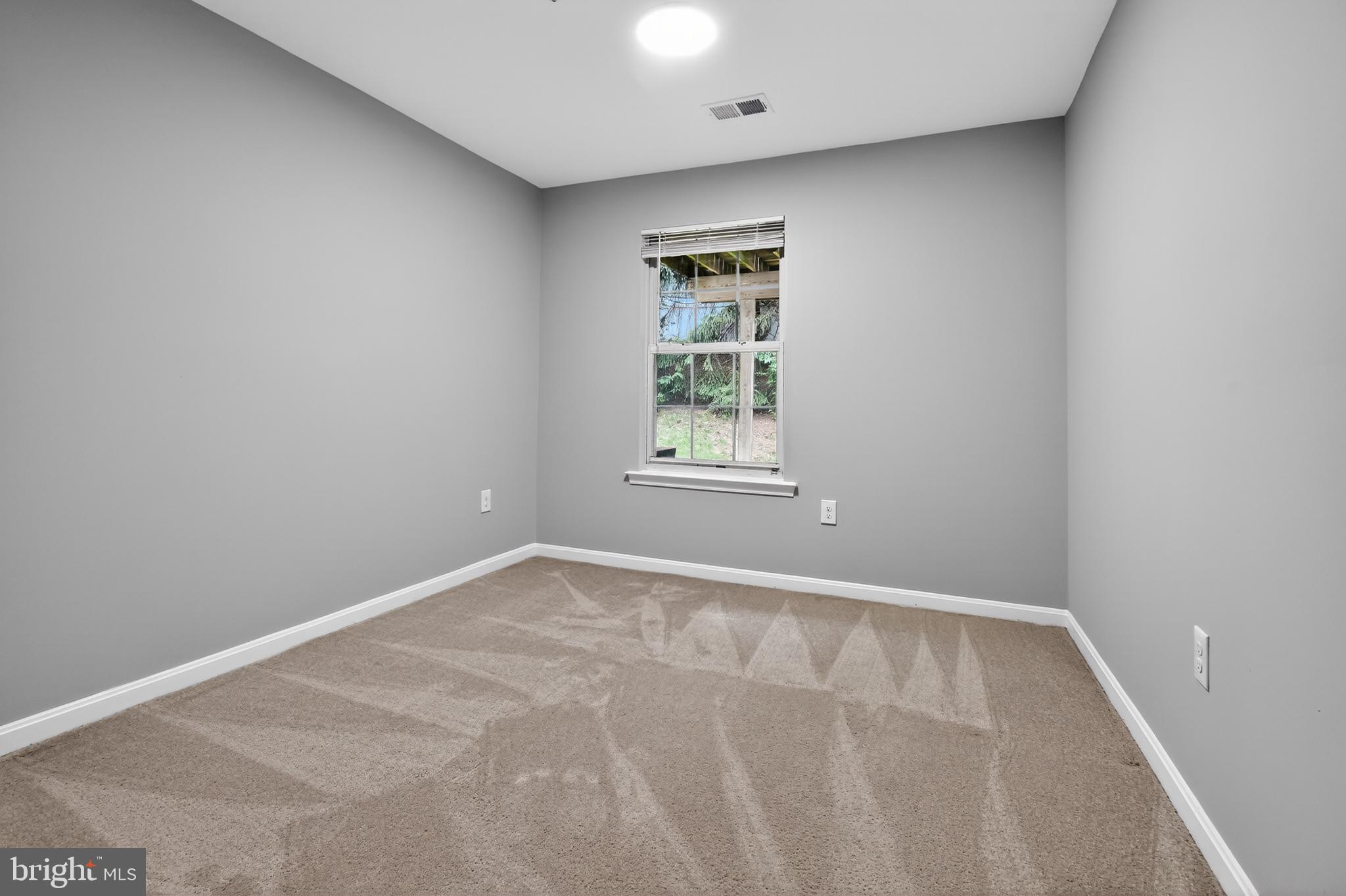 APPLEGATE CONDO - Residential