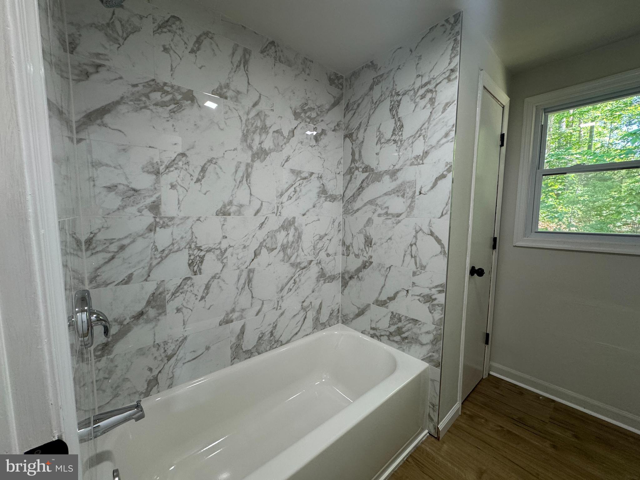 WHITE MEADOWS - Residential