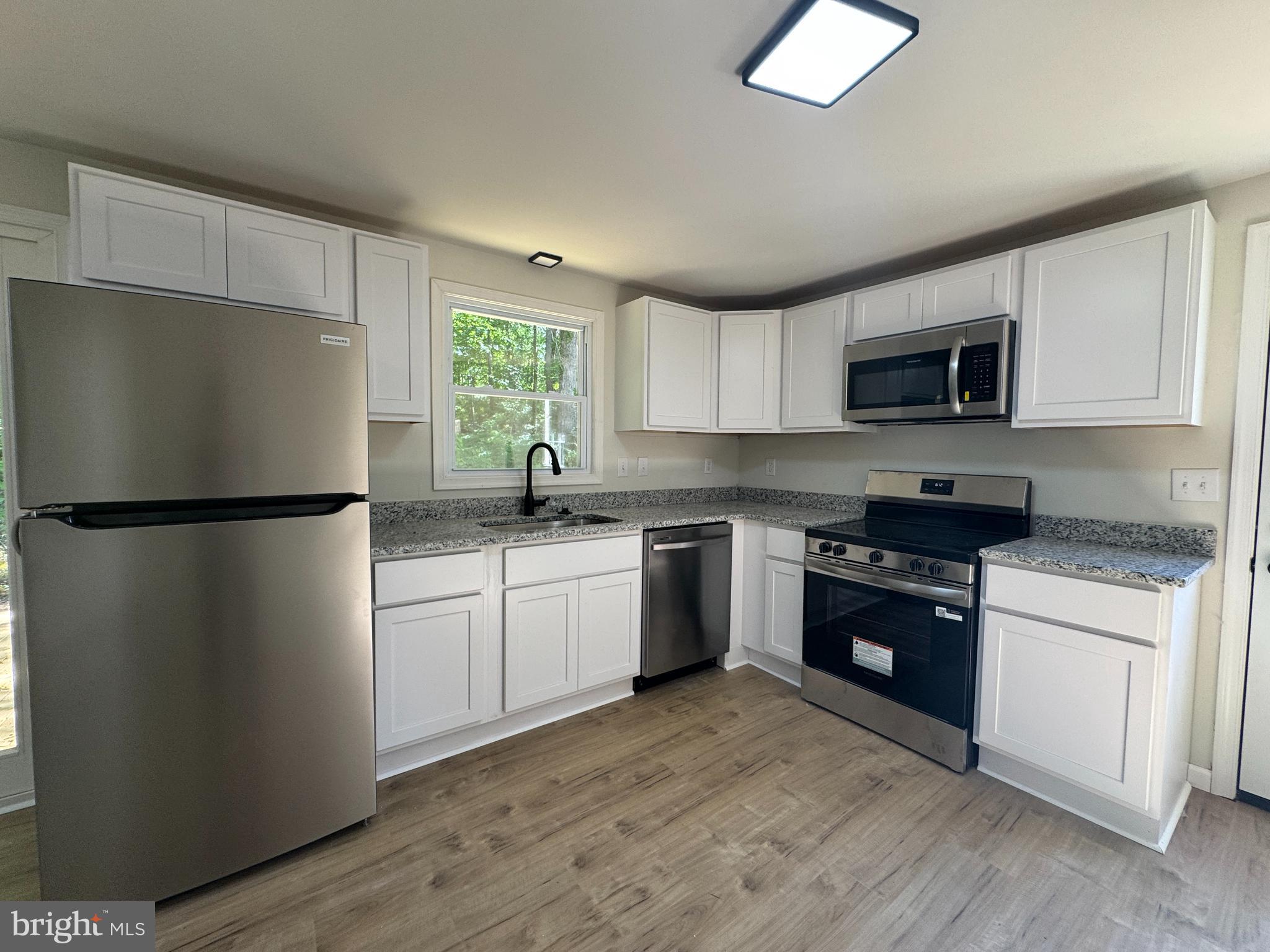 WHITE MEADOWS - Residential
