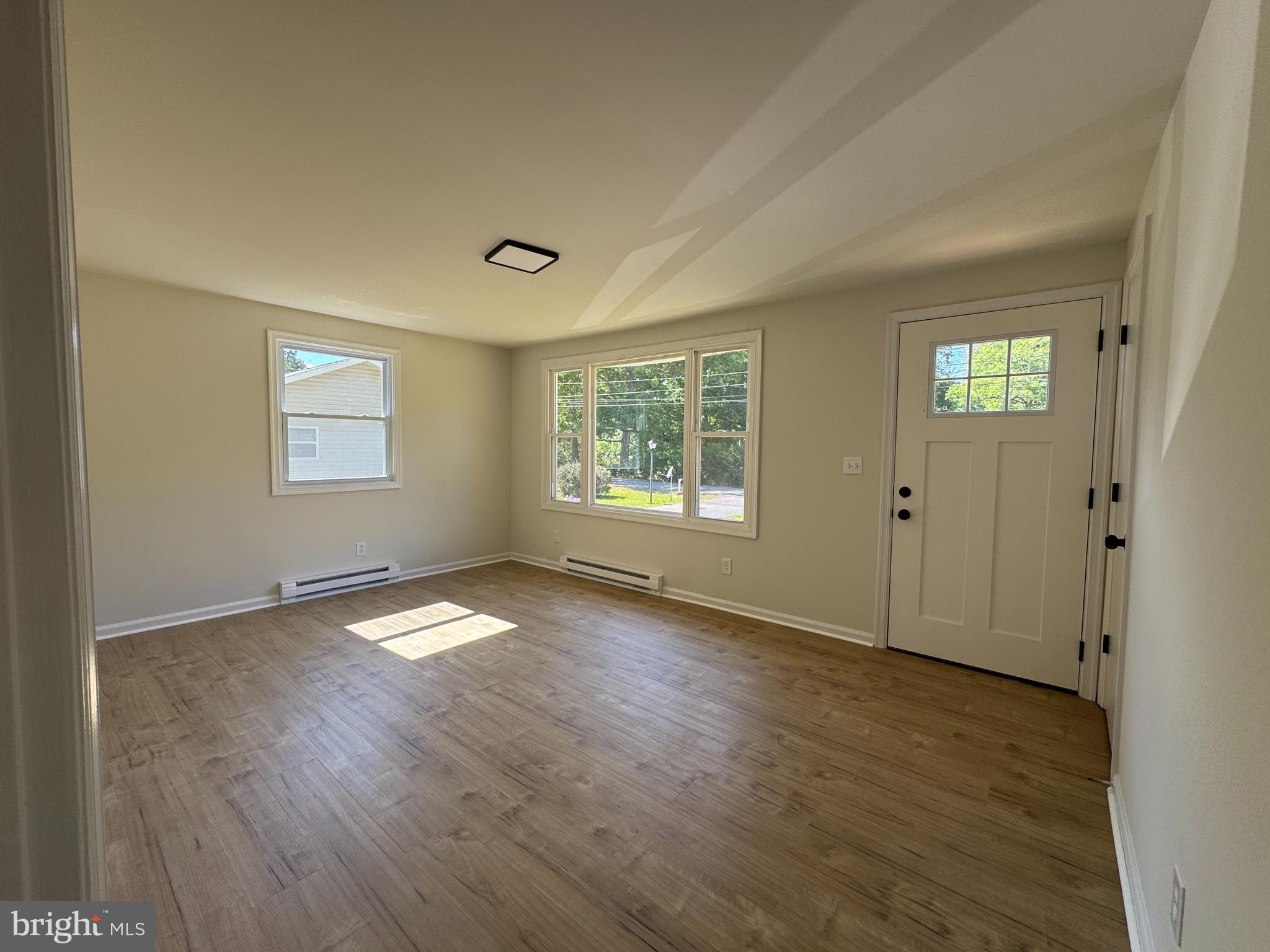 WHITE MEADOWS - Residential
