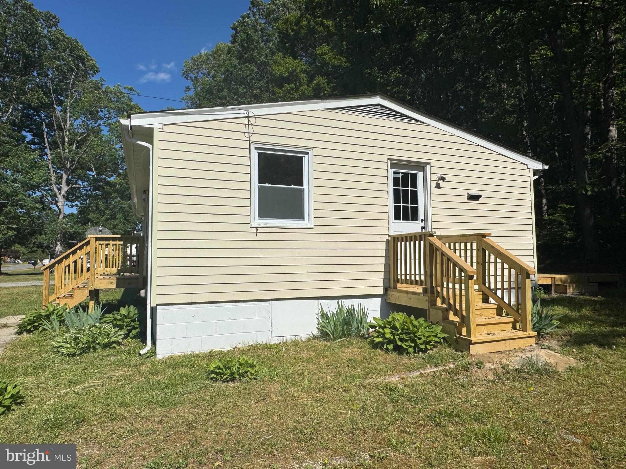 WHITE MEADOWS - Residential