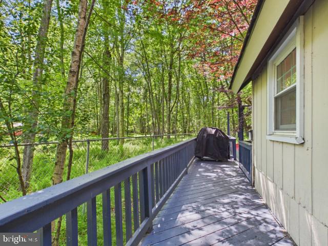 ARROWHEAD LAKES - Residential