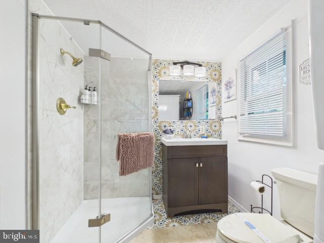 ARROWHEAD LAKES - Residential