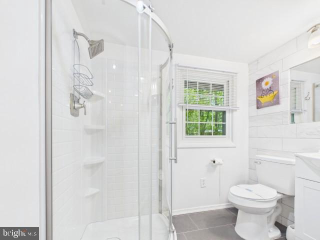ARROWHEAD LAKES - Residential