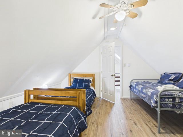 ARROWHEAD LAKES - Residential