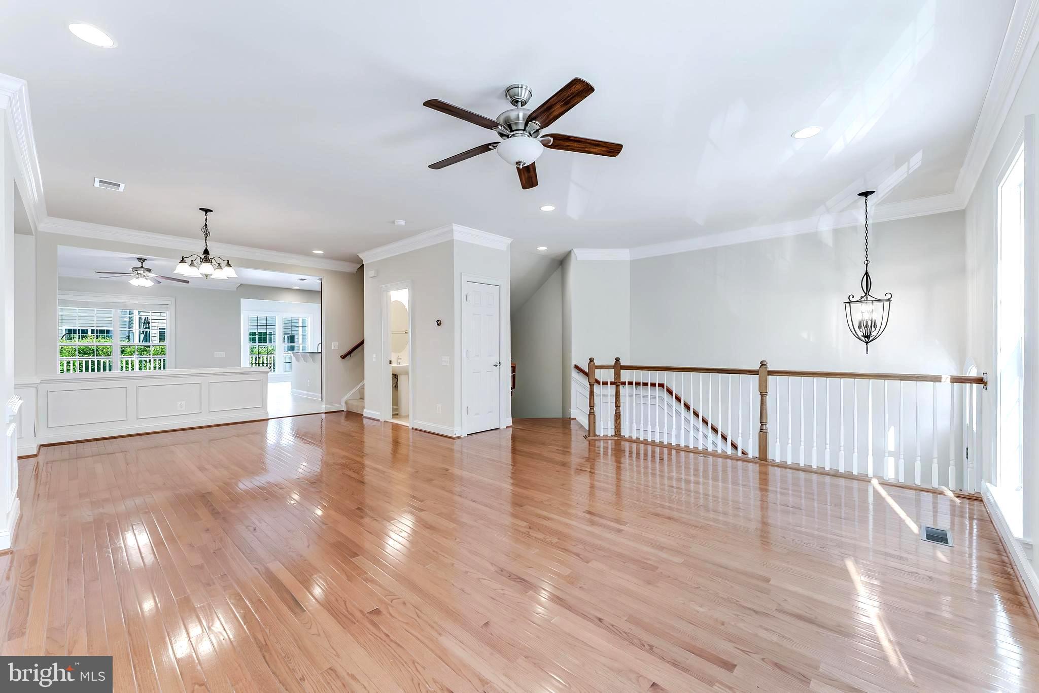 EAST GATE - Residential