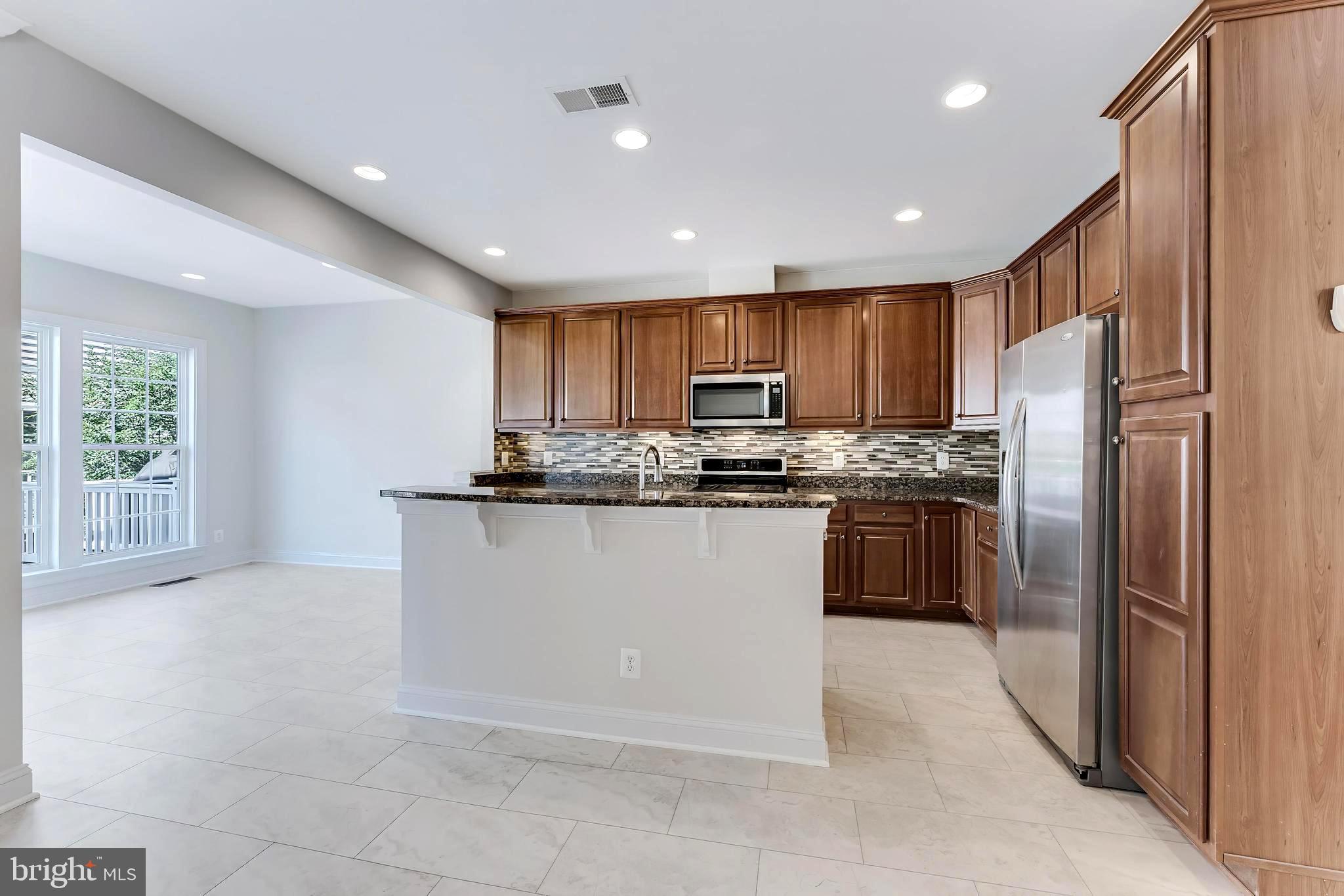 EAST GATE - Residential