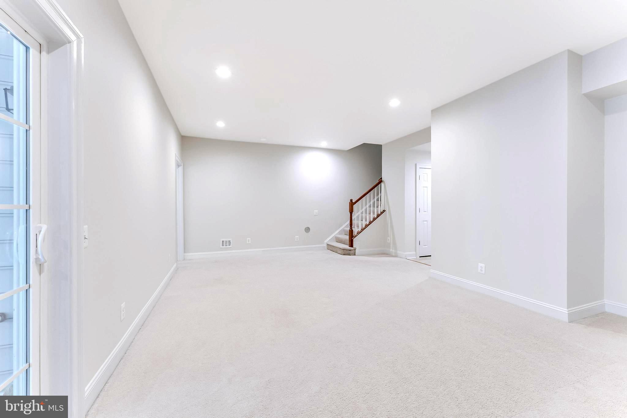 EAST GATE - Residential