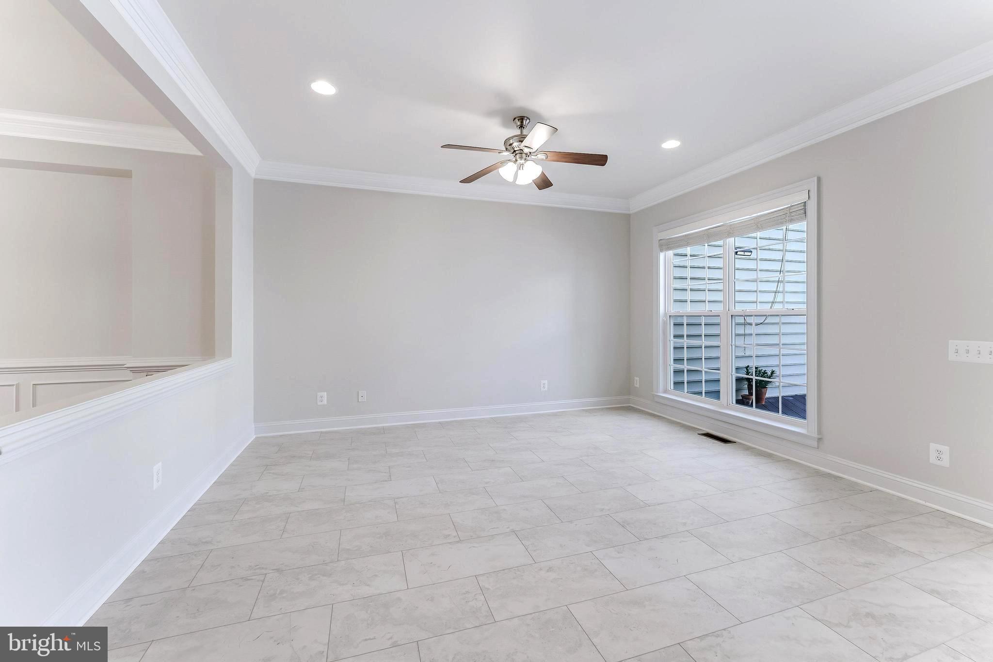 EAST GATE - Residential