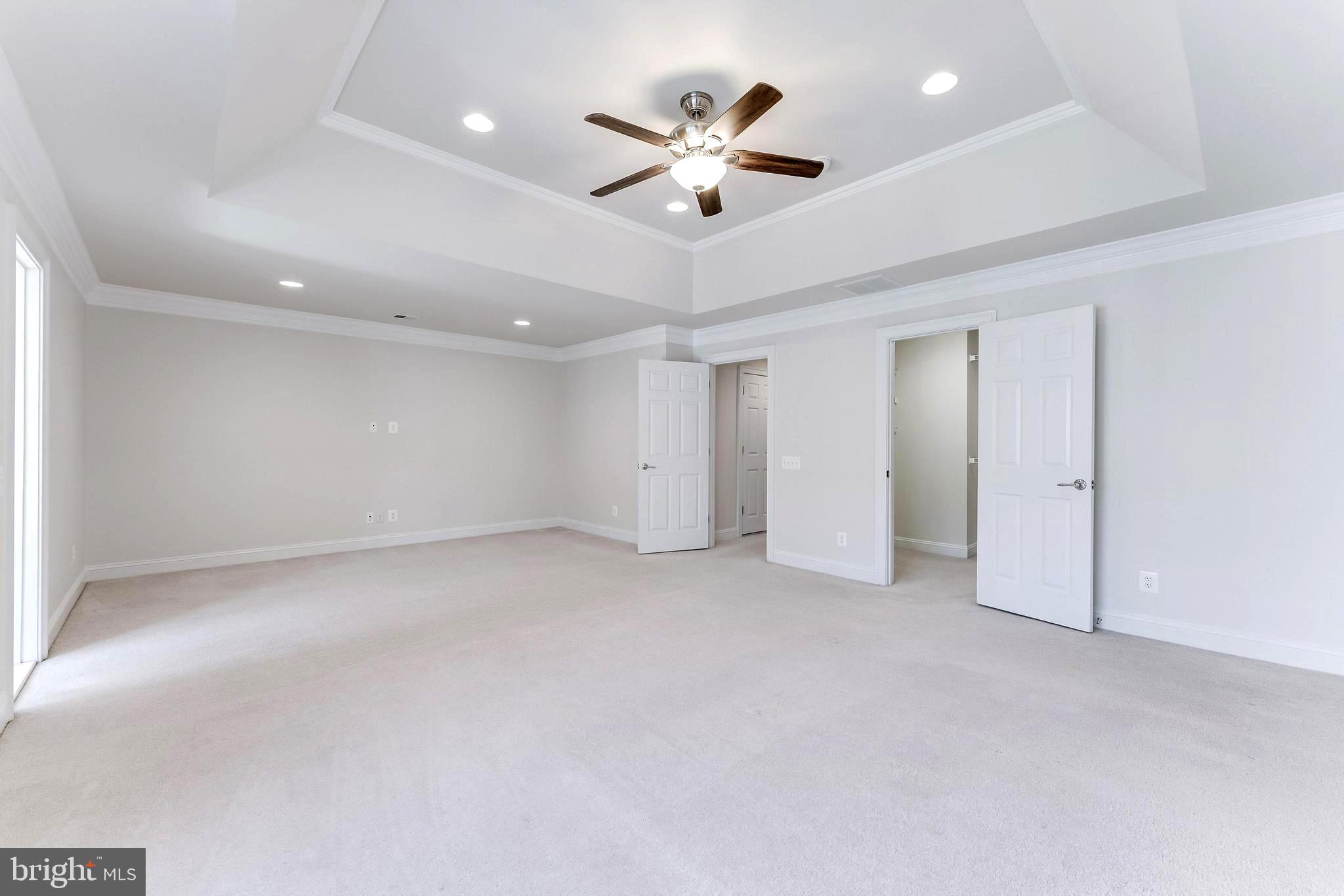 EAST GATE - Residential