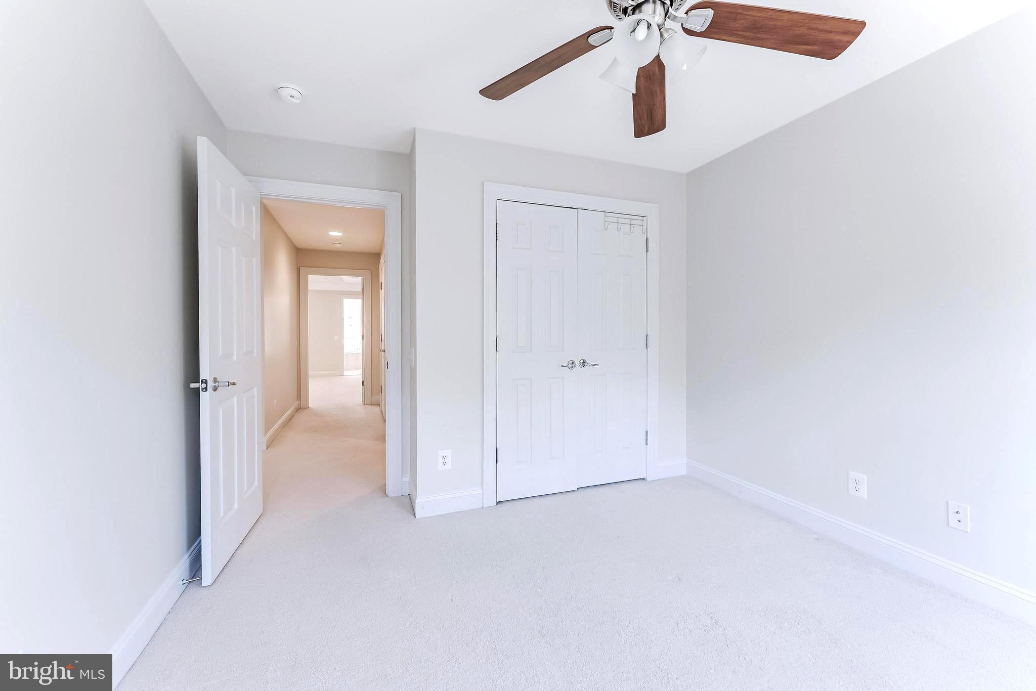EAST GATE - Residential