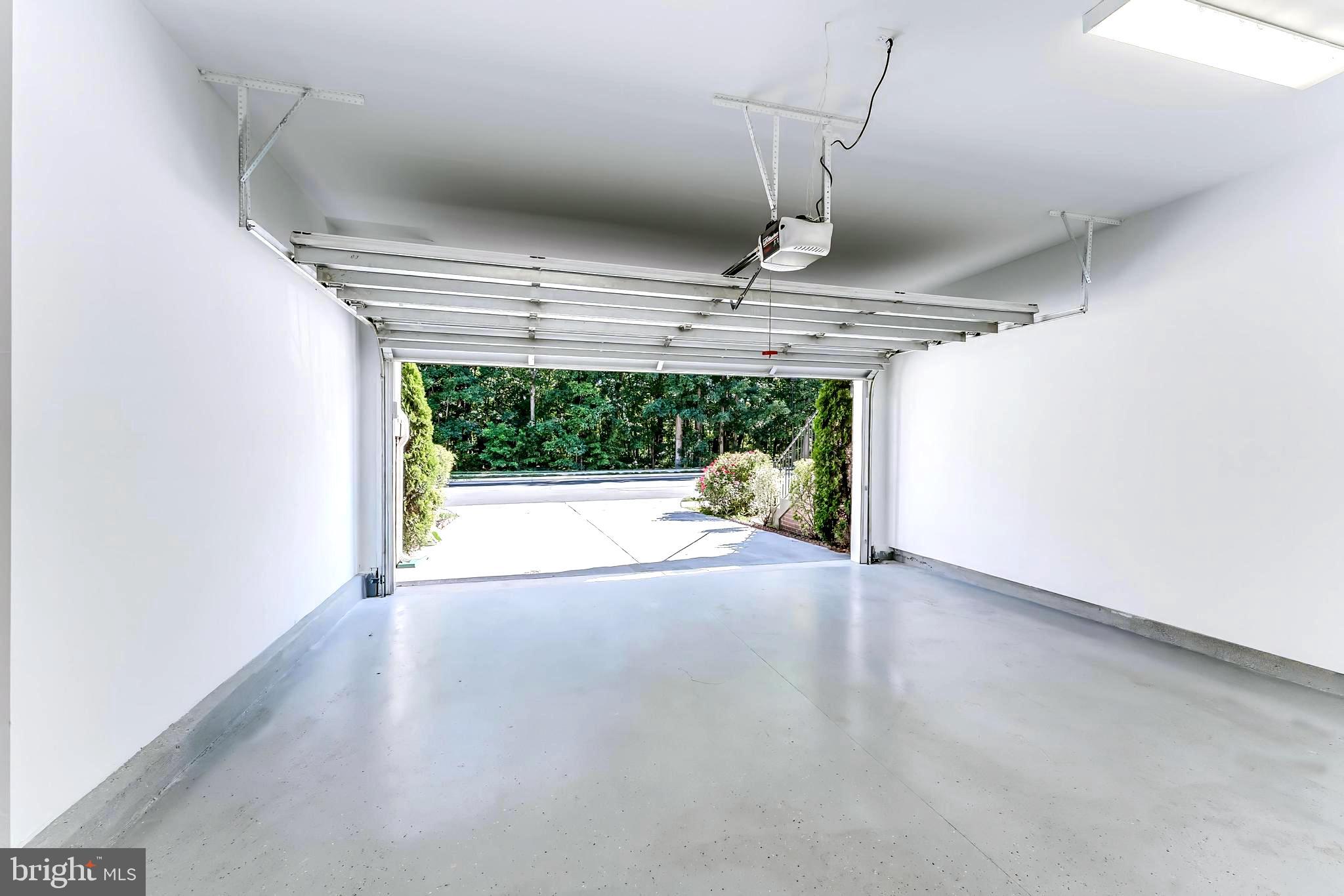 EAST GATE - Residential