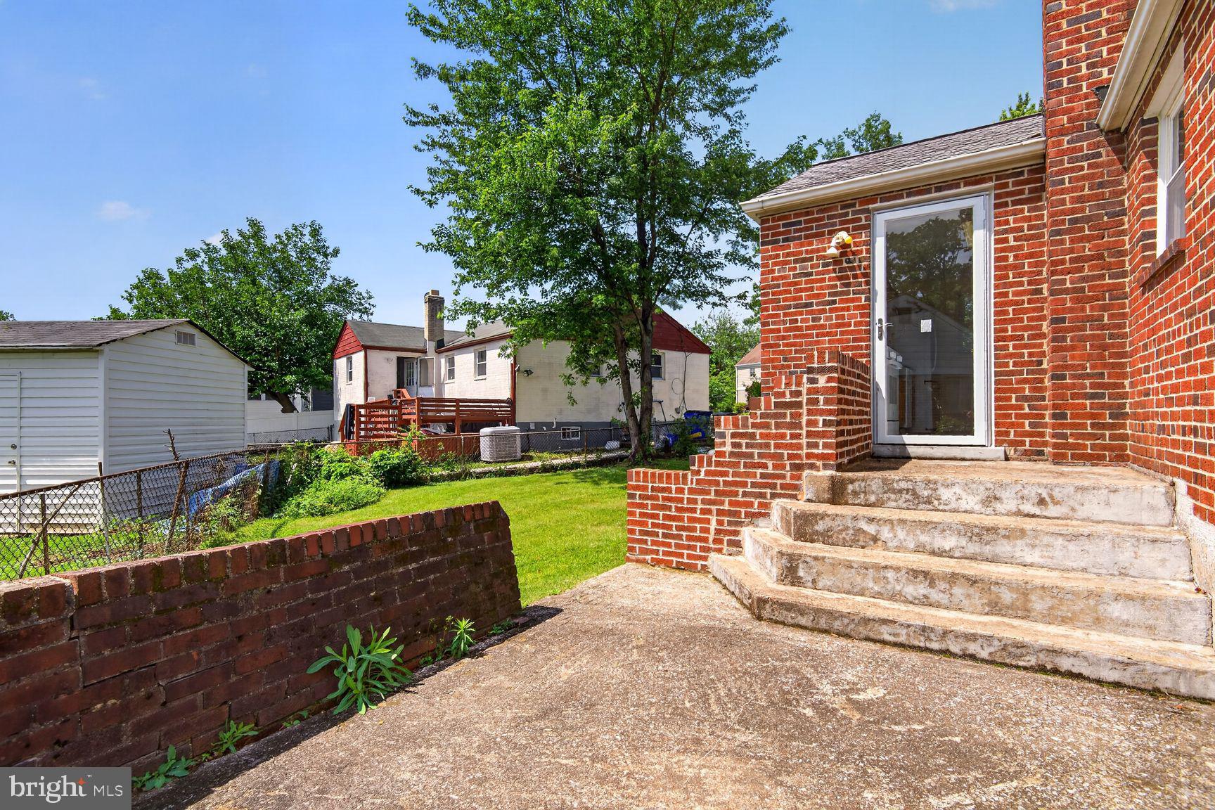 WHEATON FOREST - Residential