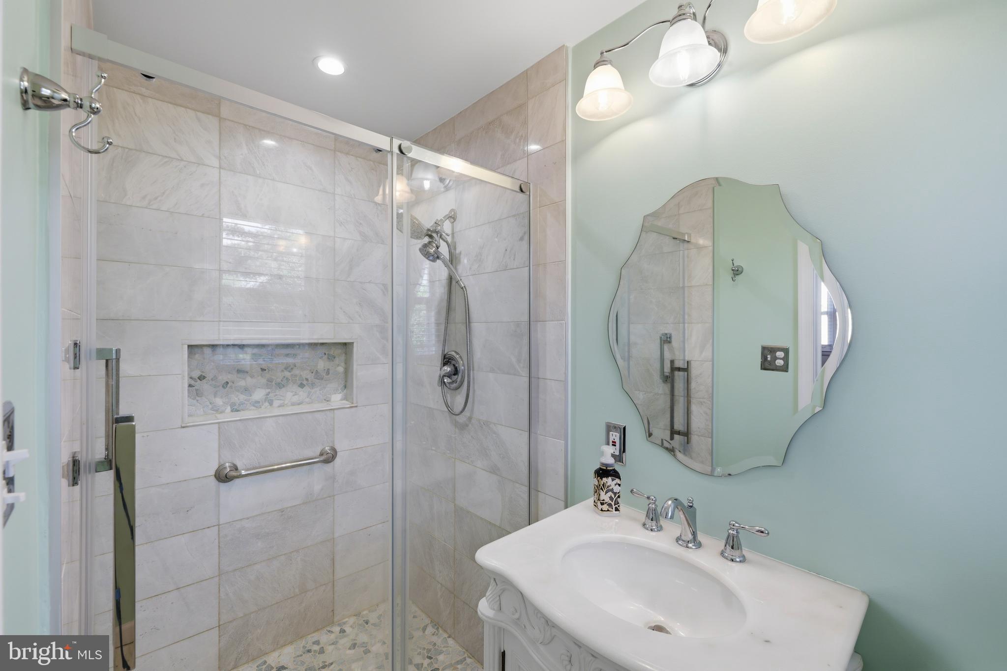 THORNLEIGH - Residential