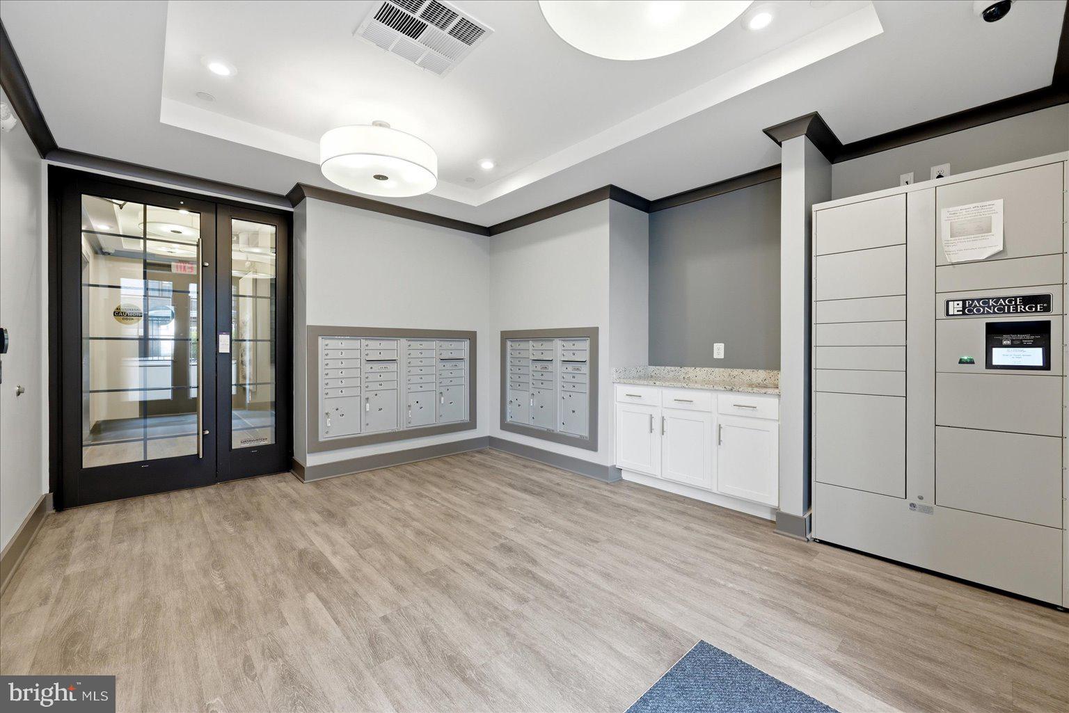 METROPARK AT ARROWBROOK - Residential