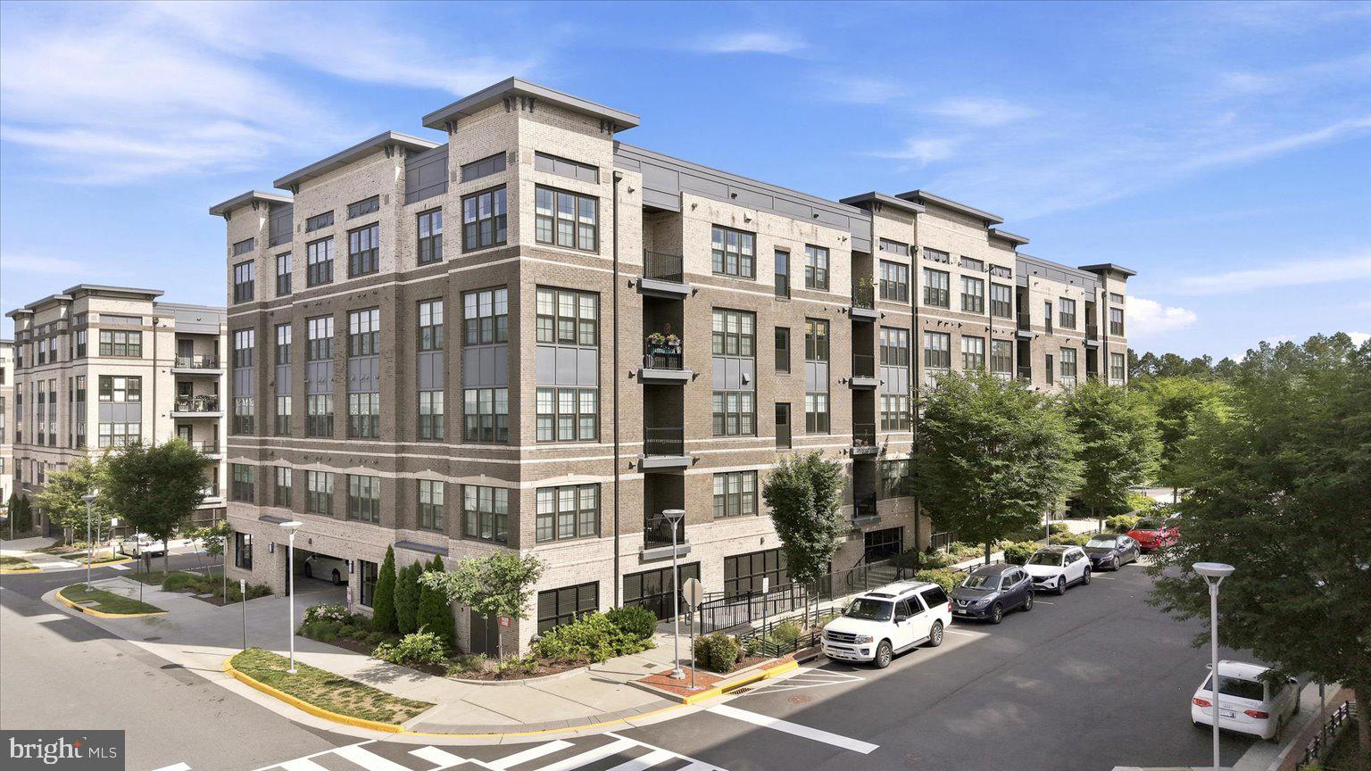 METROPARK AT ARROWBROOK - Residential