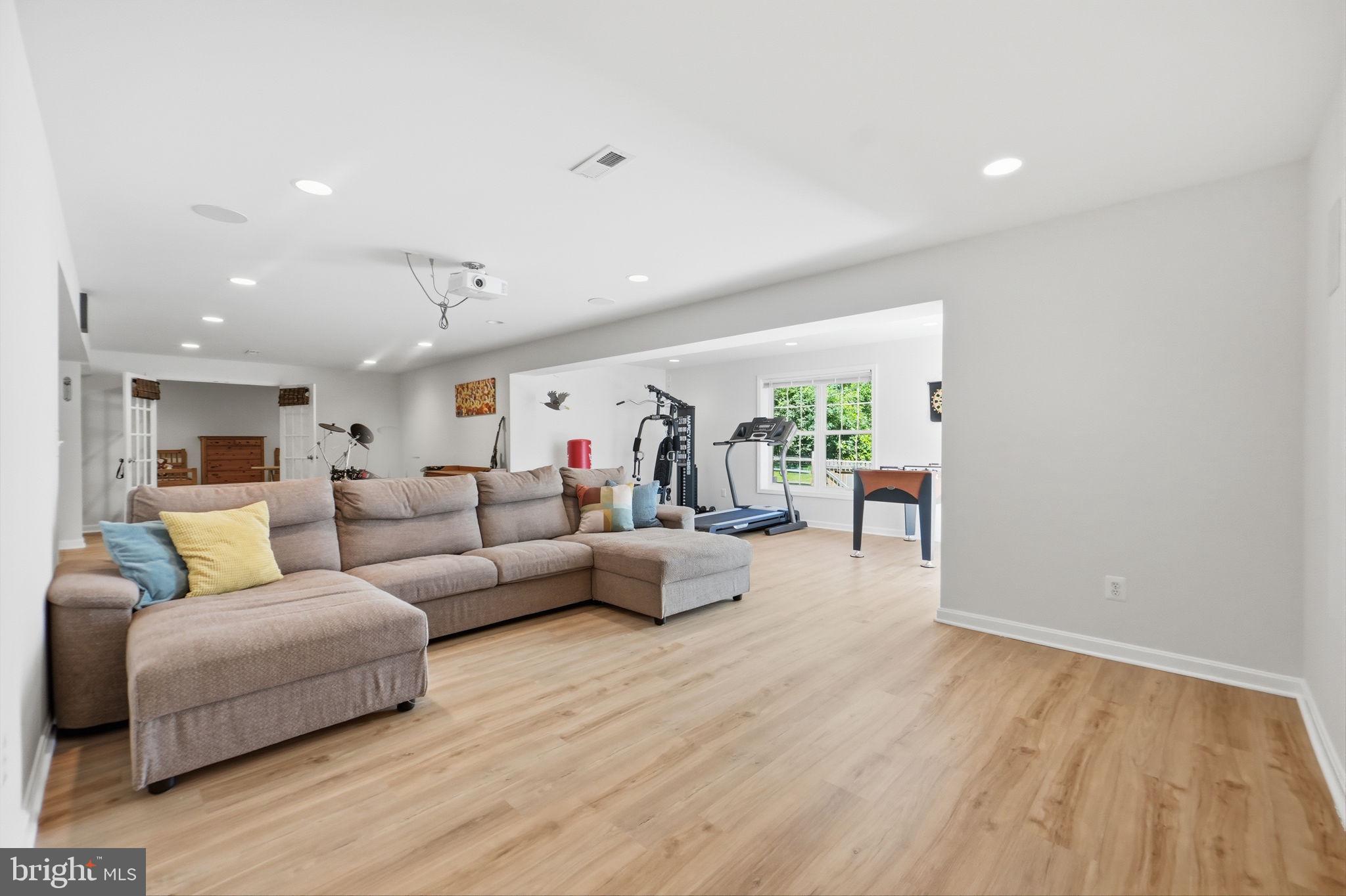 RIDINGS AT BLUE SPRINGS - Residential