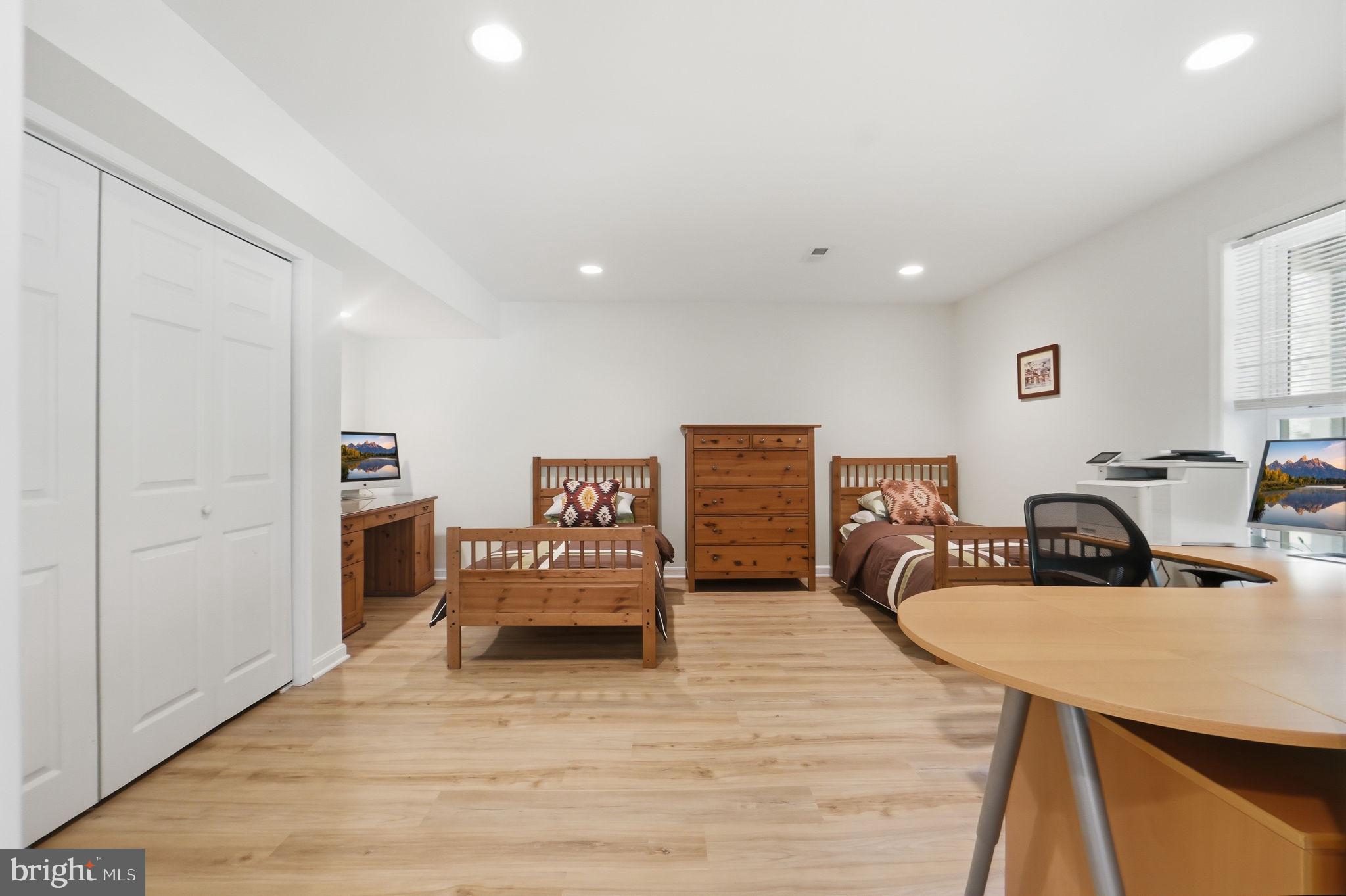 RIDINGS AT BLUE SPRINGS - Residential