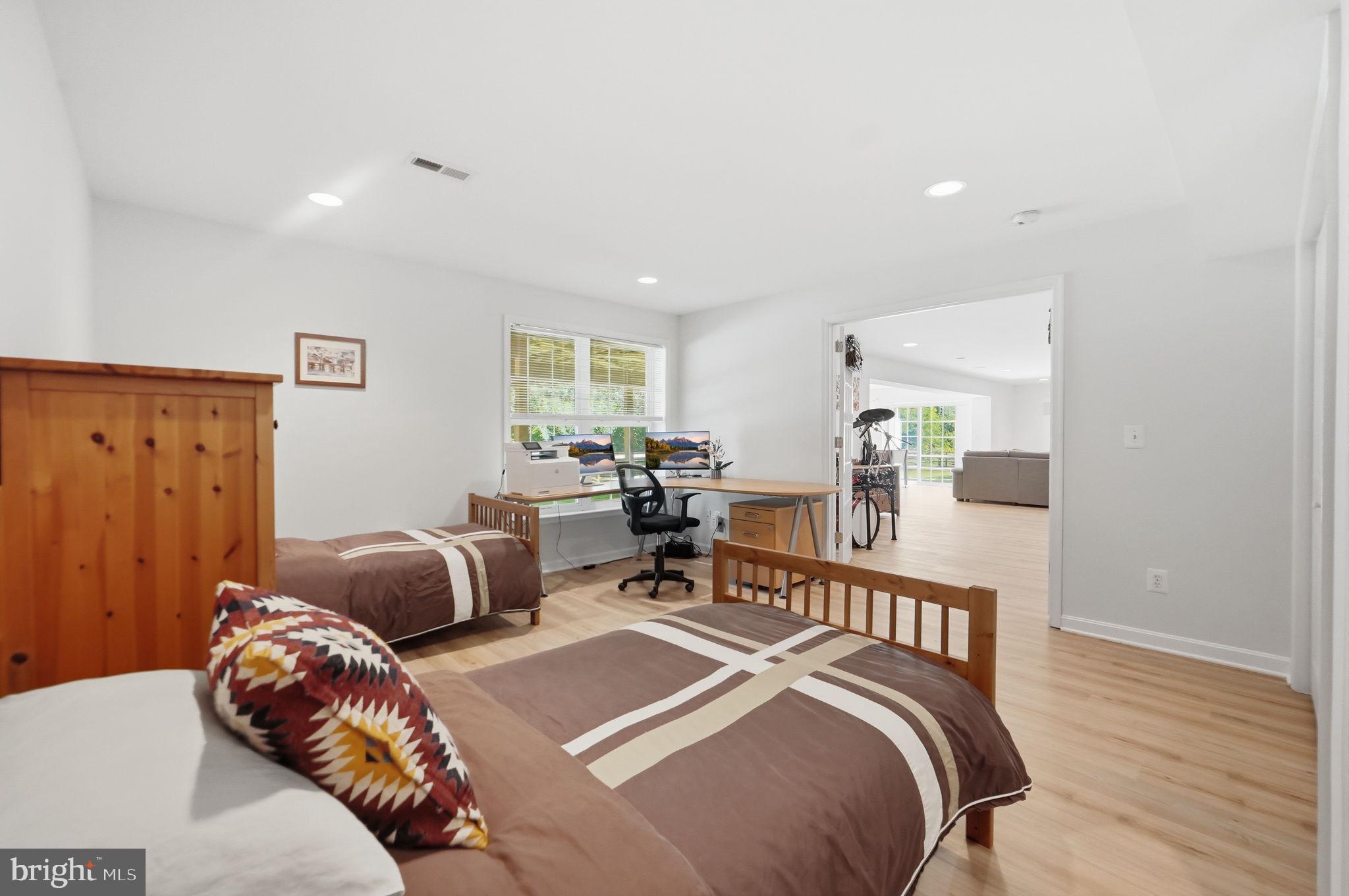 RIDINGS AT BLUE SPRINGS - Residential