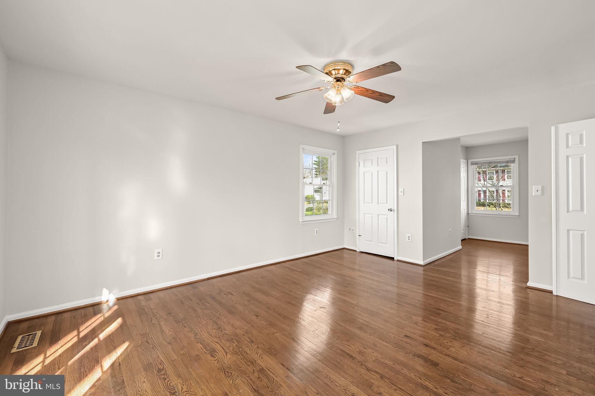 VILLAGE OF OWEN BROWN - Residential